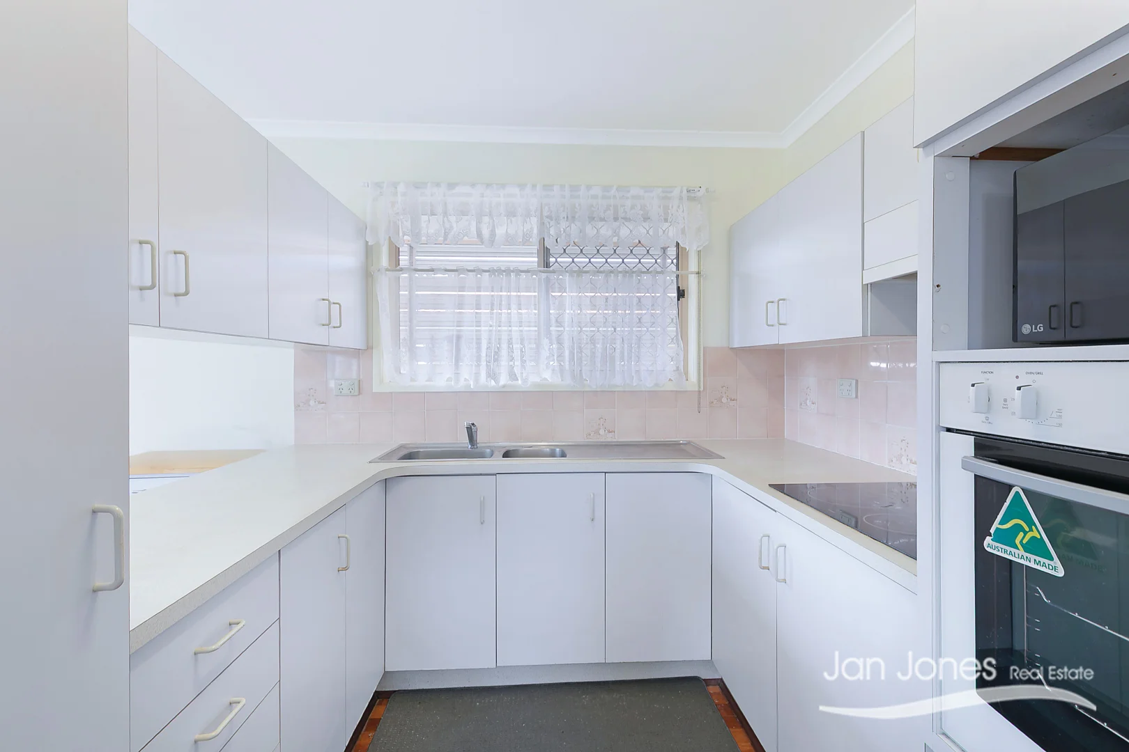 Additional image 7 of 1/16 Westminster Street, Kippa-Ring QLD 4021