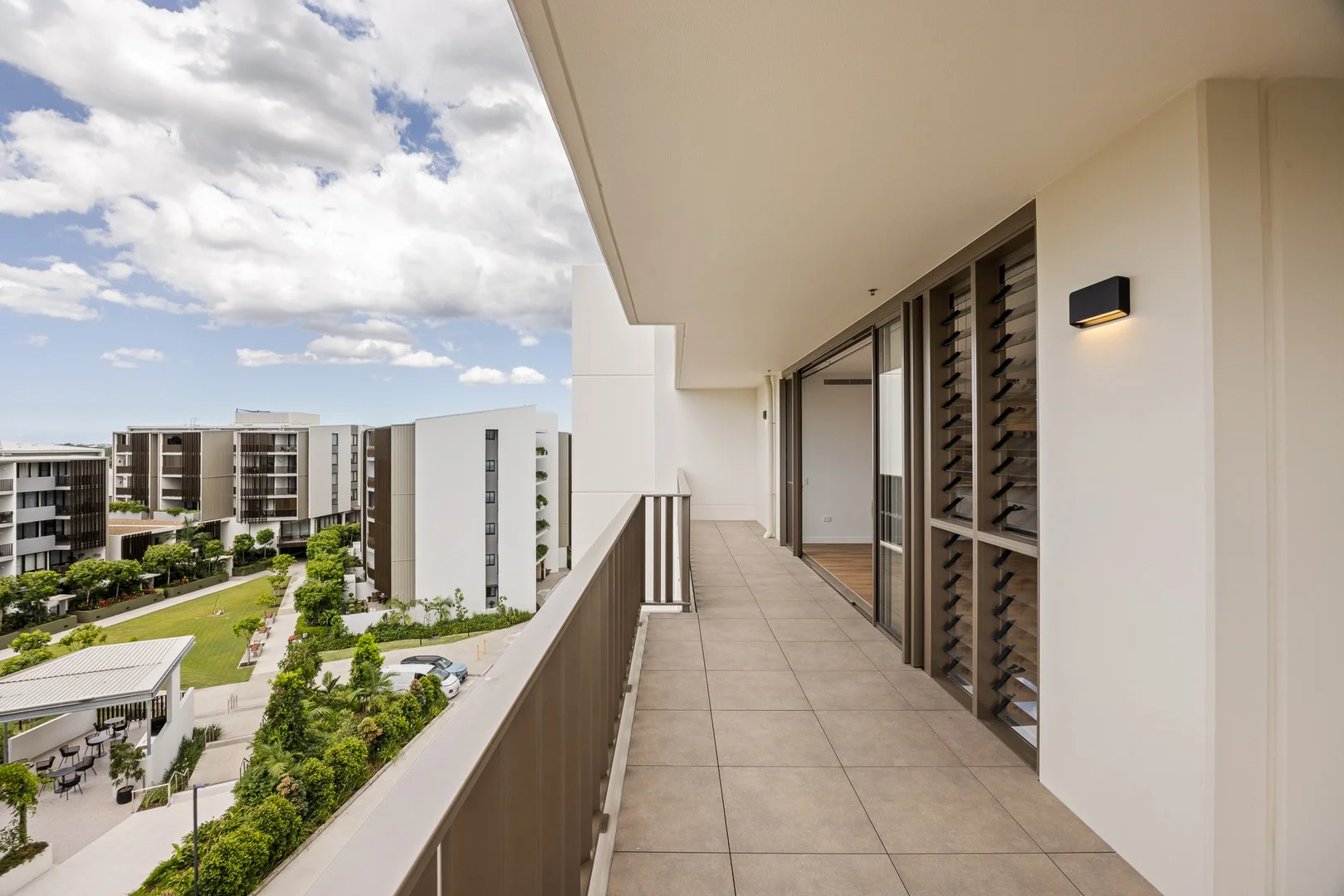 265/260 Cliveden Avenue, Corinda QLD 4075