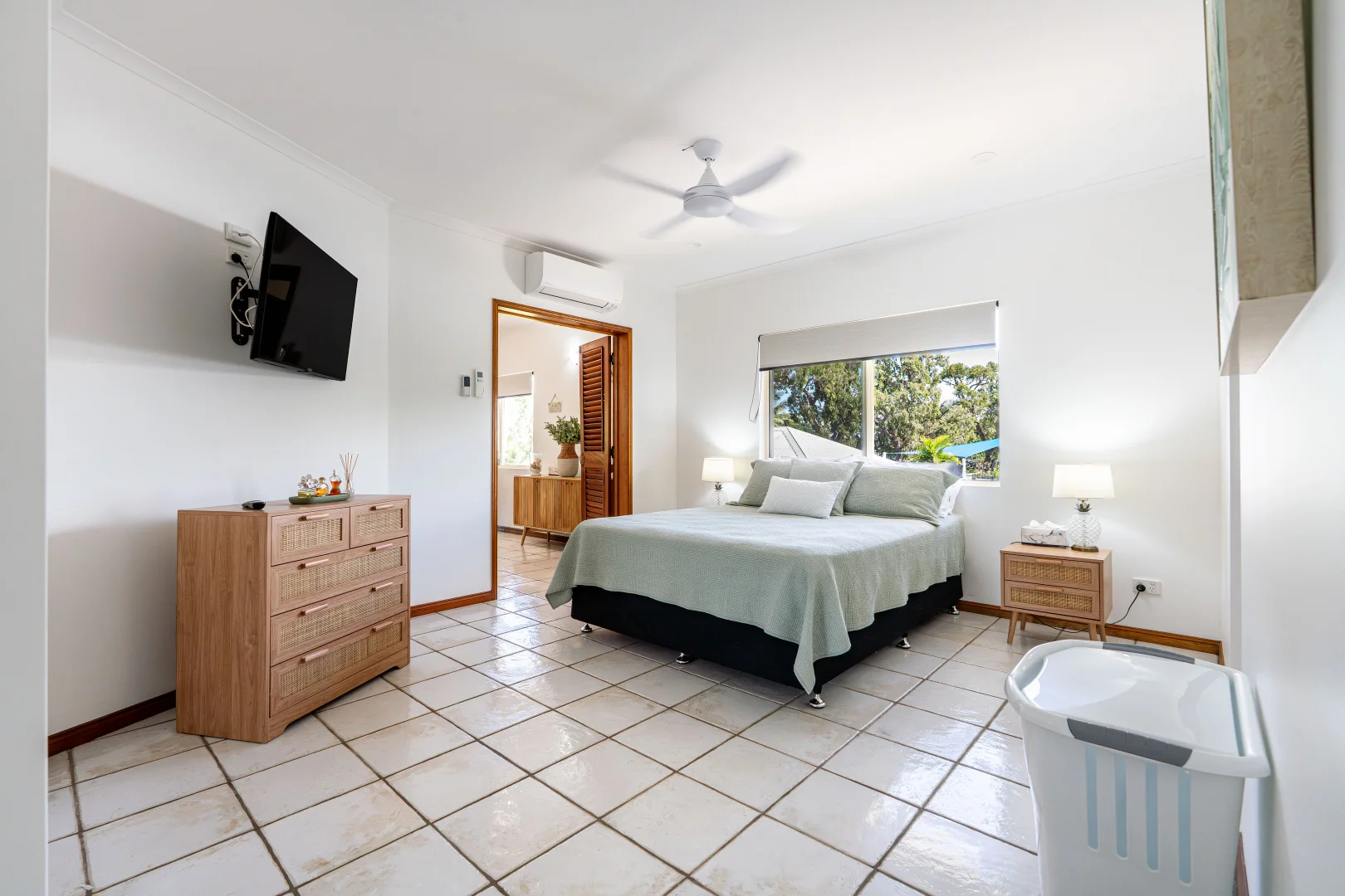 Additional image 20 of Unit 3/112 Kennedy Esplanade, South Mission Beach QLD 4852