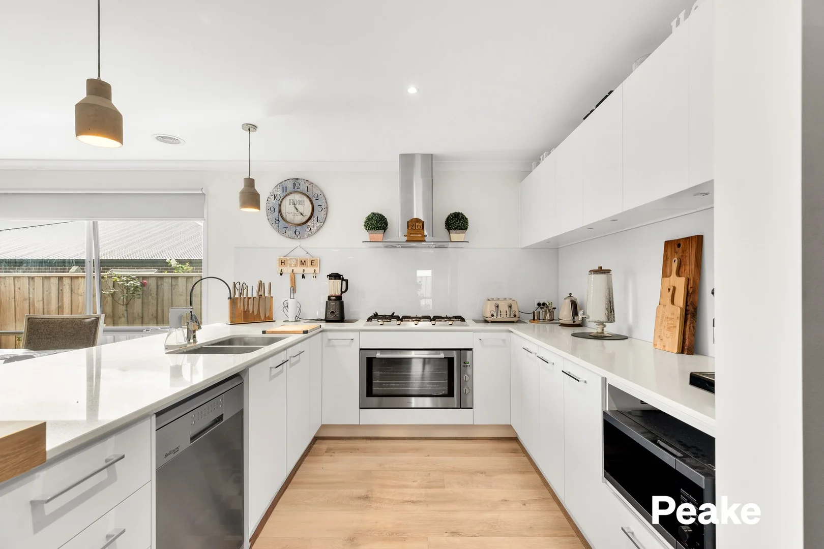 33 Ranger Street, Clyde North VIC 3978