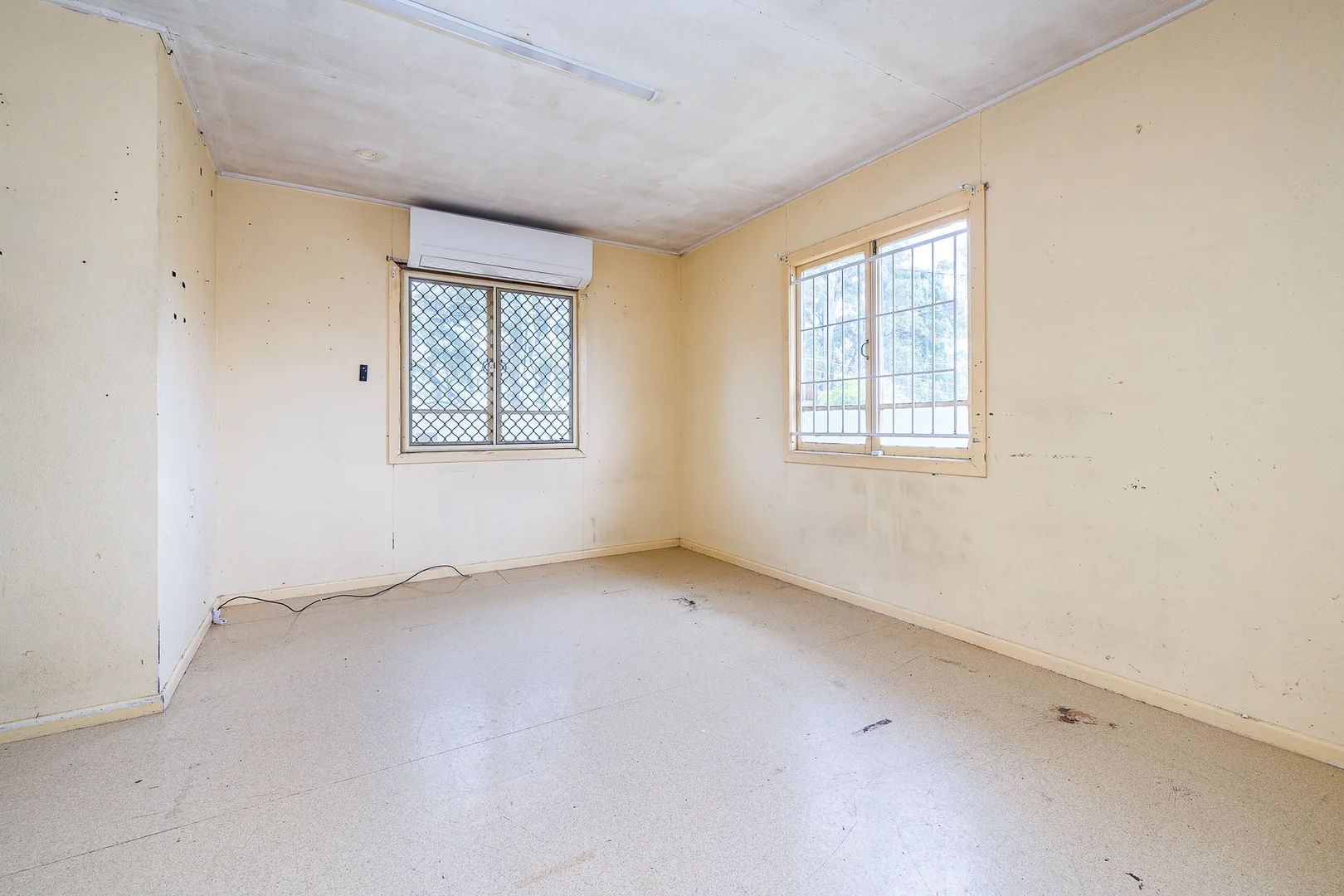 Additional image 6 of 15 Oates Avenue, Woodridge QLD 4114