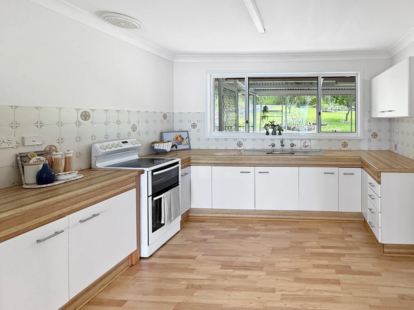 Additional image 11 of 77 Promontory Way, North Arm Cove NSW 2324