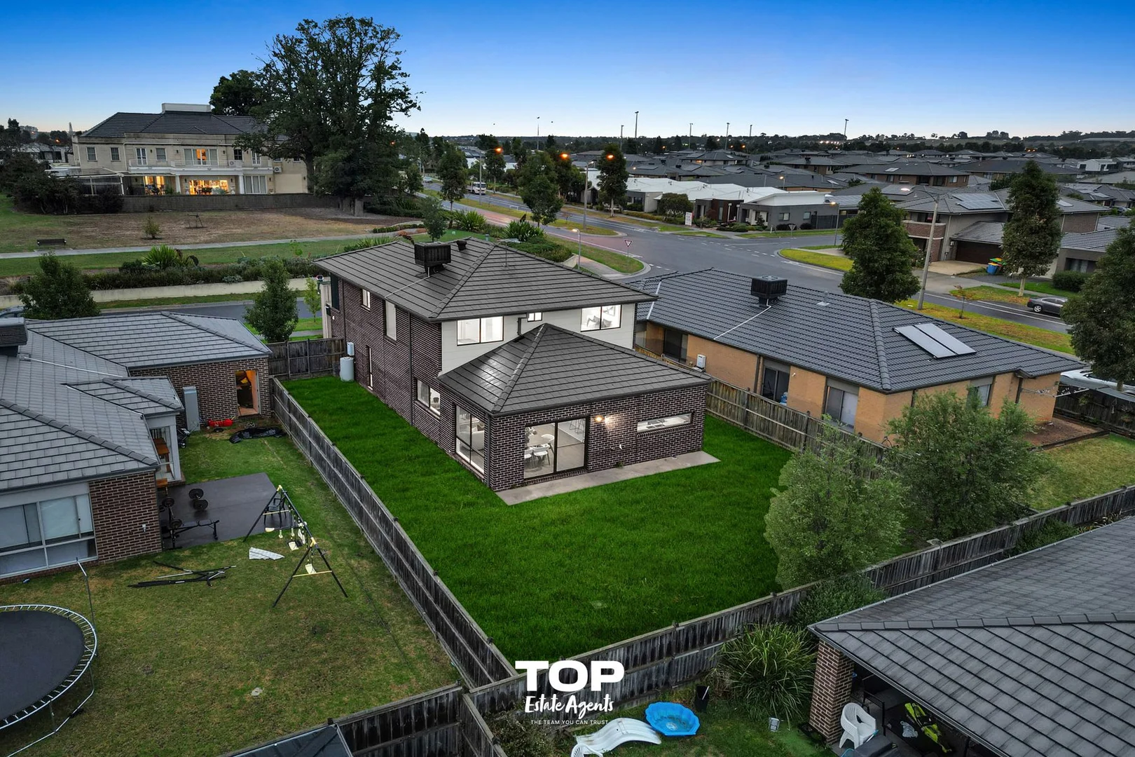 Additional image 32 of 3 Rossiter Retreat, Cranbourne North VIC 3977