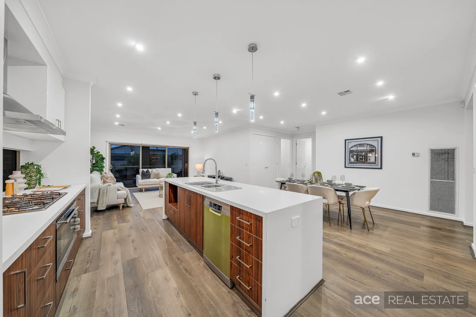 Additional image 10 of 14 Quadrant Drive, Fraser Rise VIC 3336