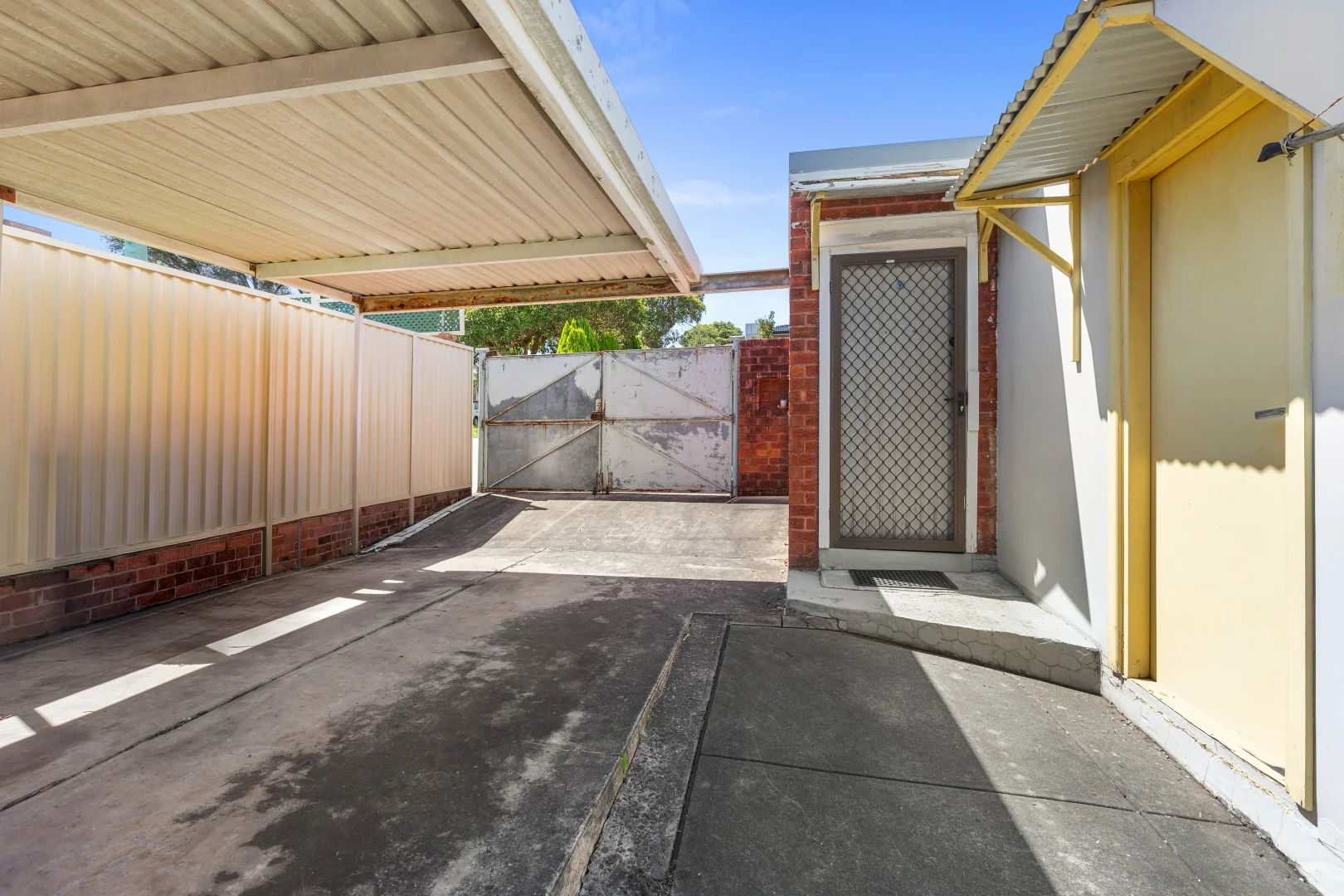 Additional image 8 of 4 Warrawee Place, Beverly Hills NSW 2209