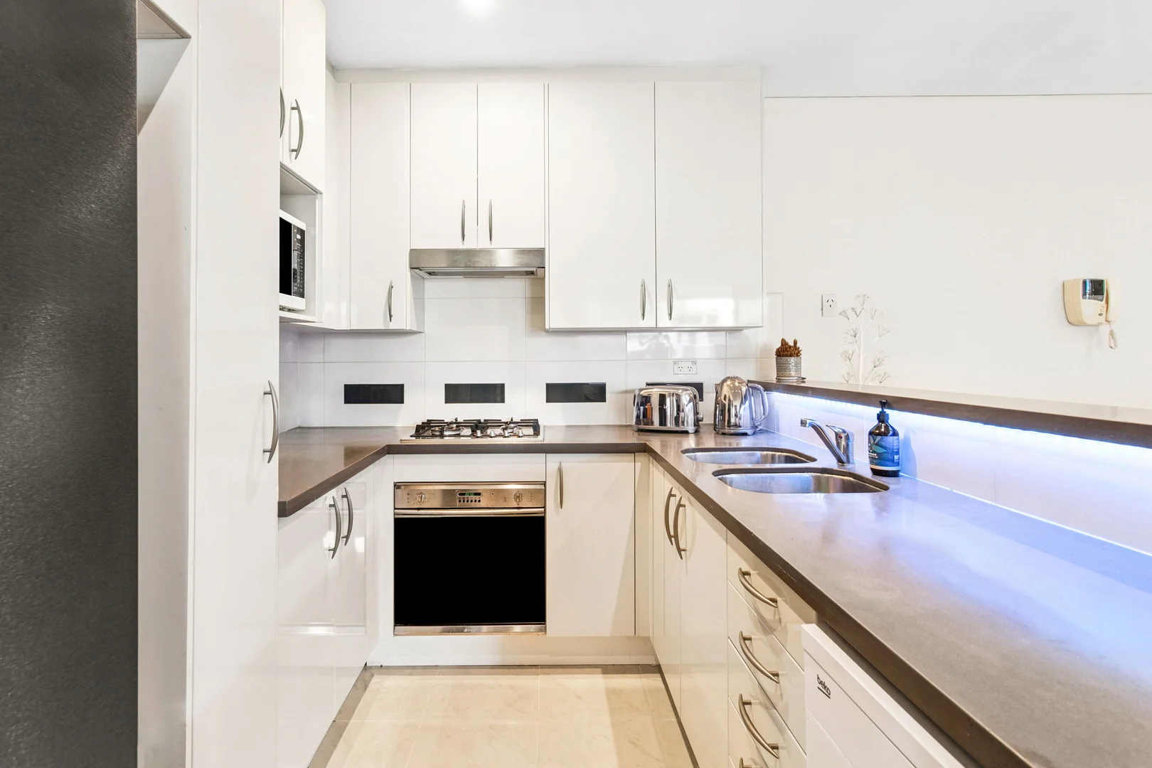 Additional image 2 of 604/6 Lachlan Street, Waterloo NSW 2017