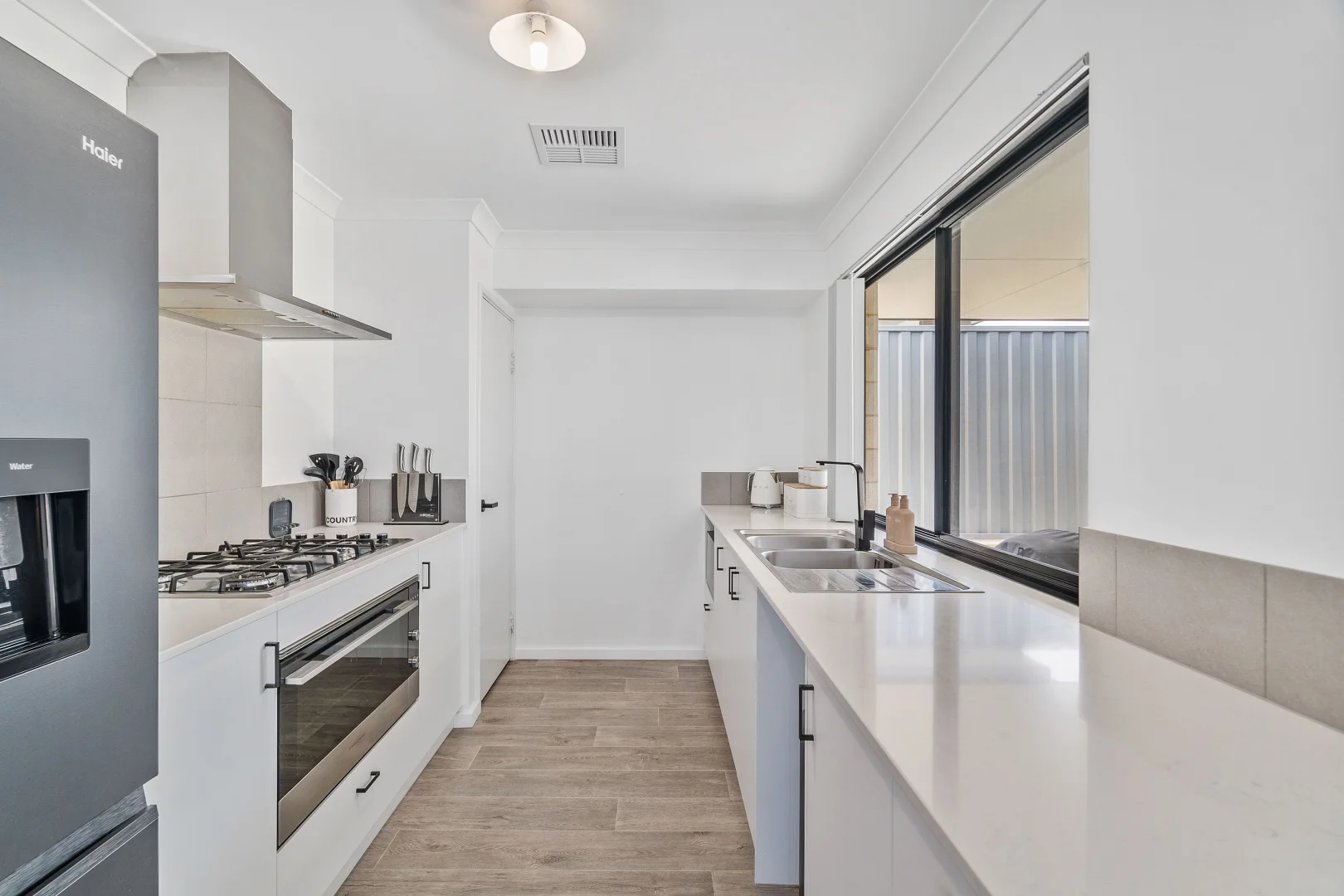 Additional image 3 of 11 Orchardleigh Boulevard, Lakelands WA 6180