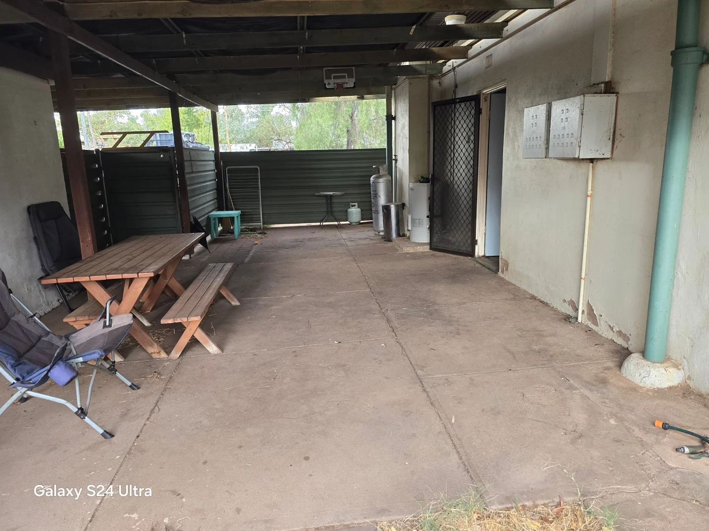 Additional image 8 of East Side NT 0870