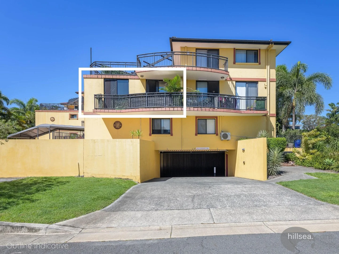 15/10-12 Bath Street, Labrador QLD 4215