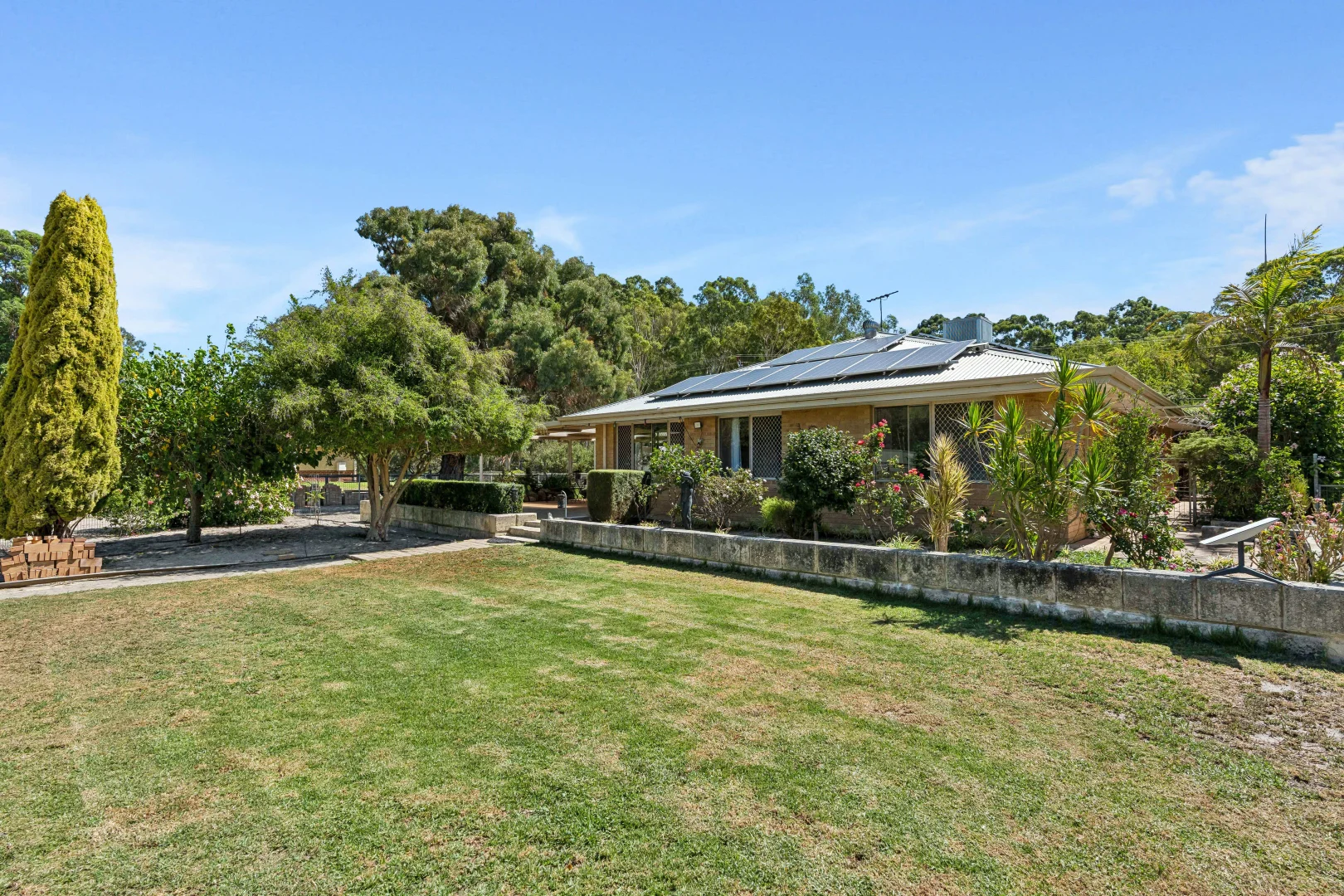 Additional image 3 of 32 Malarkey Road, Byford WA 6122