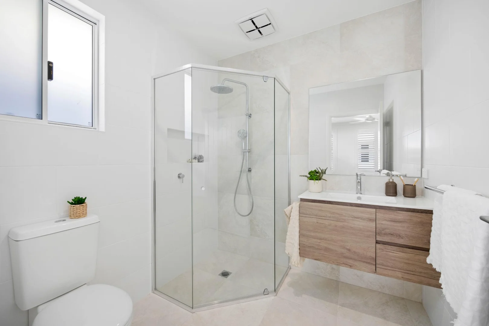 Additional image 11 of 39 Antigua Ave, Lake Cathie NSW 2445