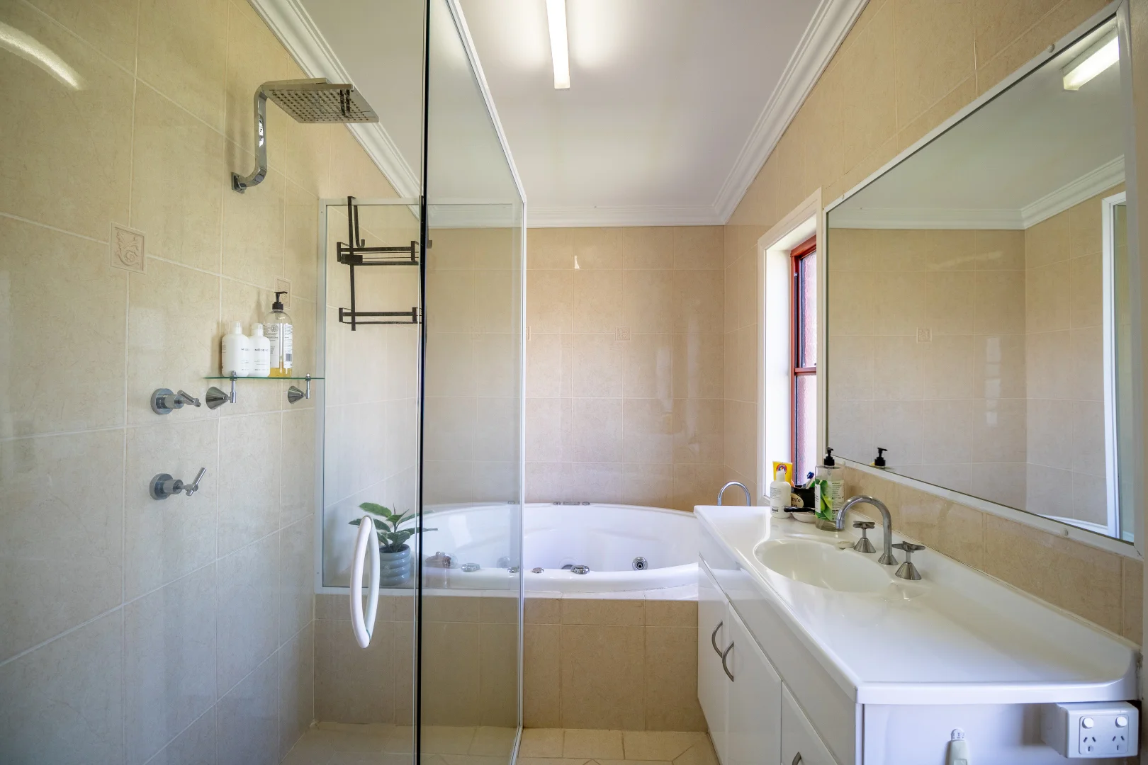 Additional image 4 of 46-48N Derby Street, Walcha NSW 2354