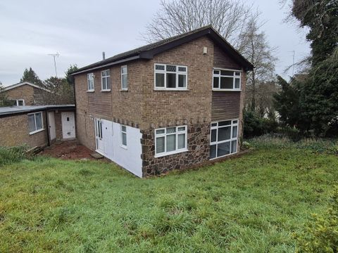 Oakenshaw Close, Leicester LE4