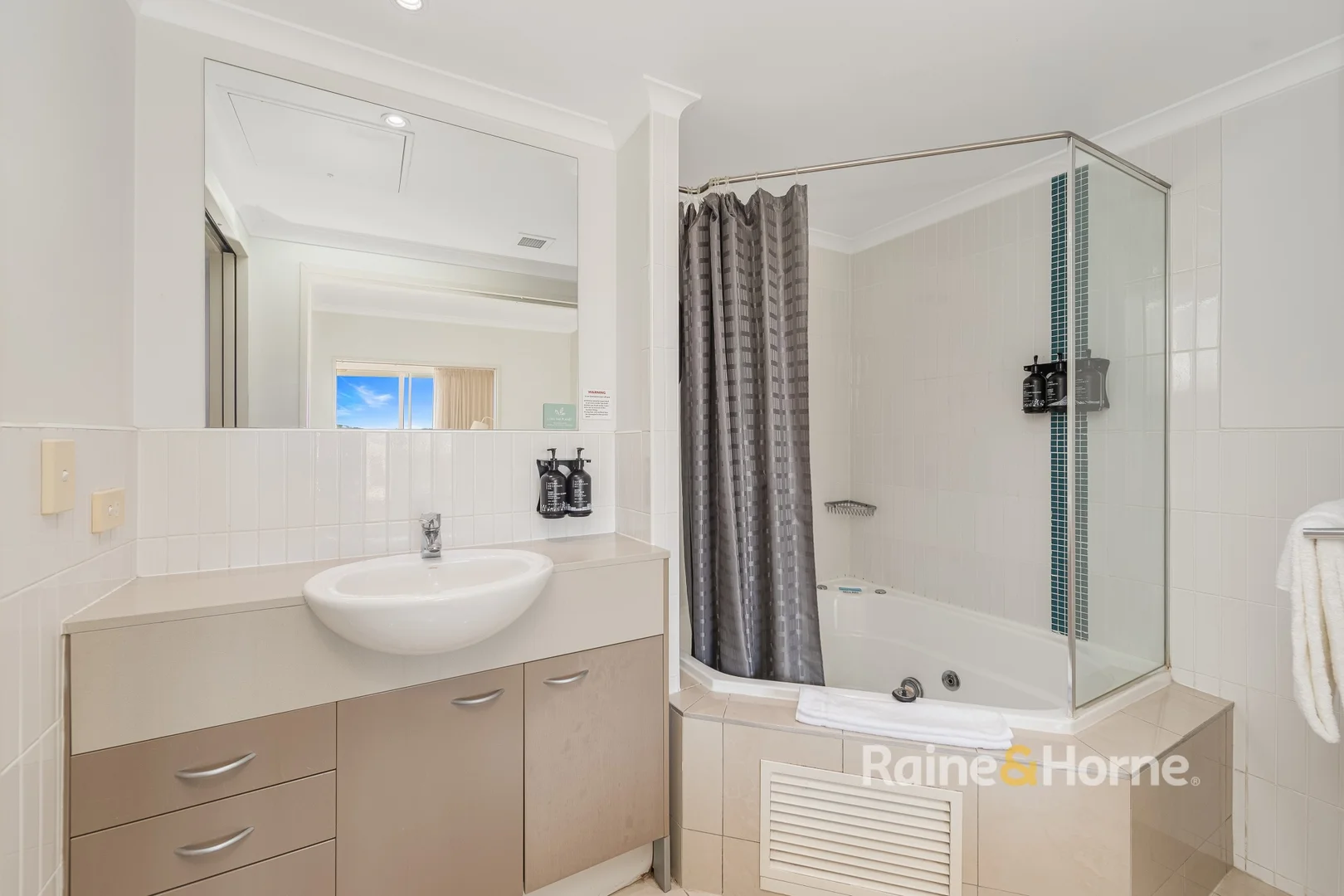 Additional image 7 of 101/51-54 The Esplanade, Ettalong Beach NSW 2257