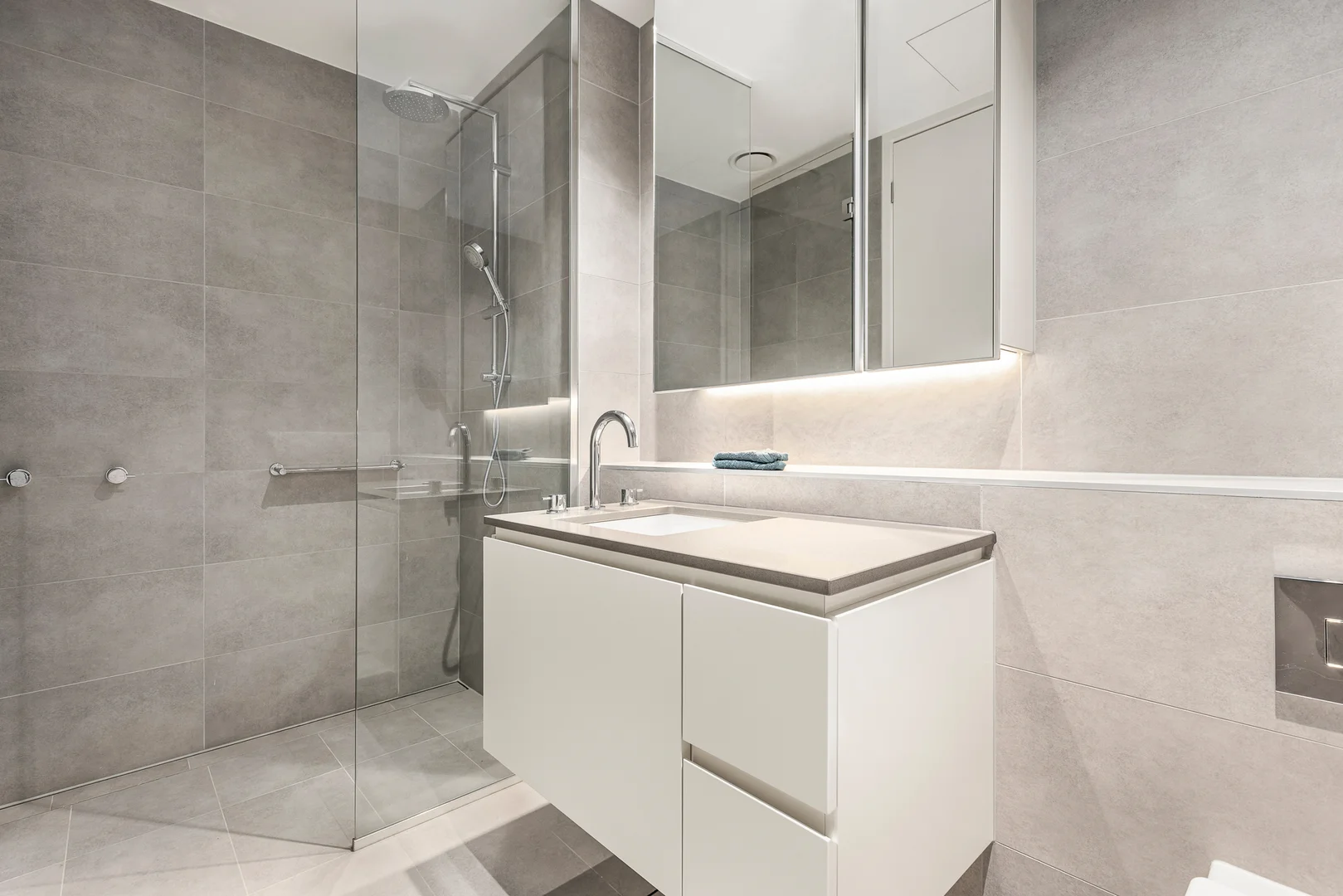 Additional image 9 of 3/1 Evergreen Mews, Armadale VIC 3143