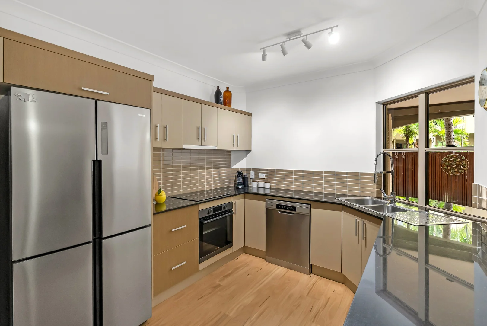 Additional image 8 of 603/12-21 Gregory Street, Westcourt QLD 4870