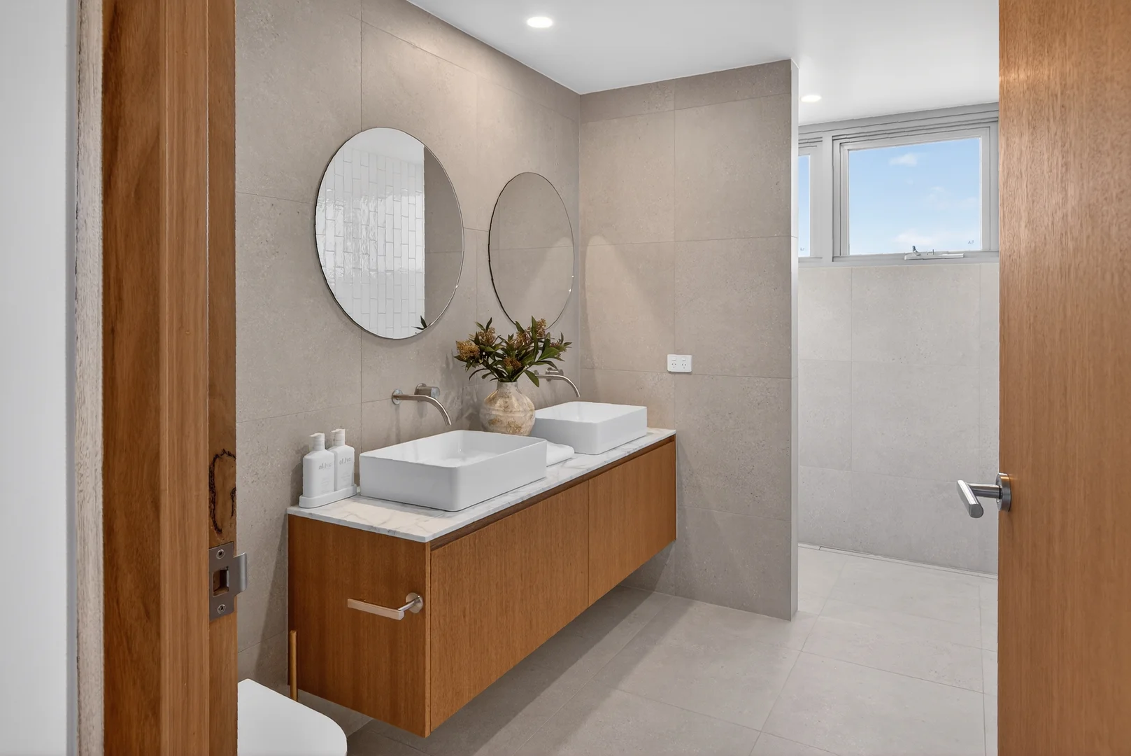 Additional image 46 of 10 Bottletree Close, Airlie Beach QLD 4802