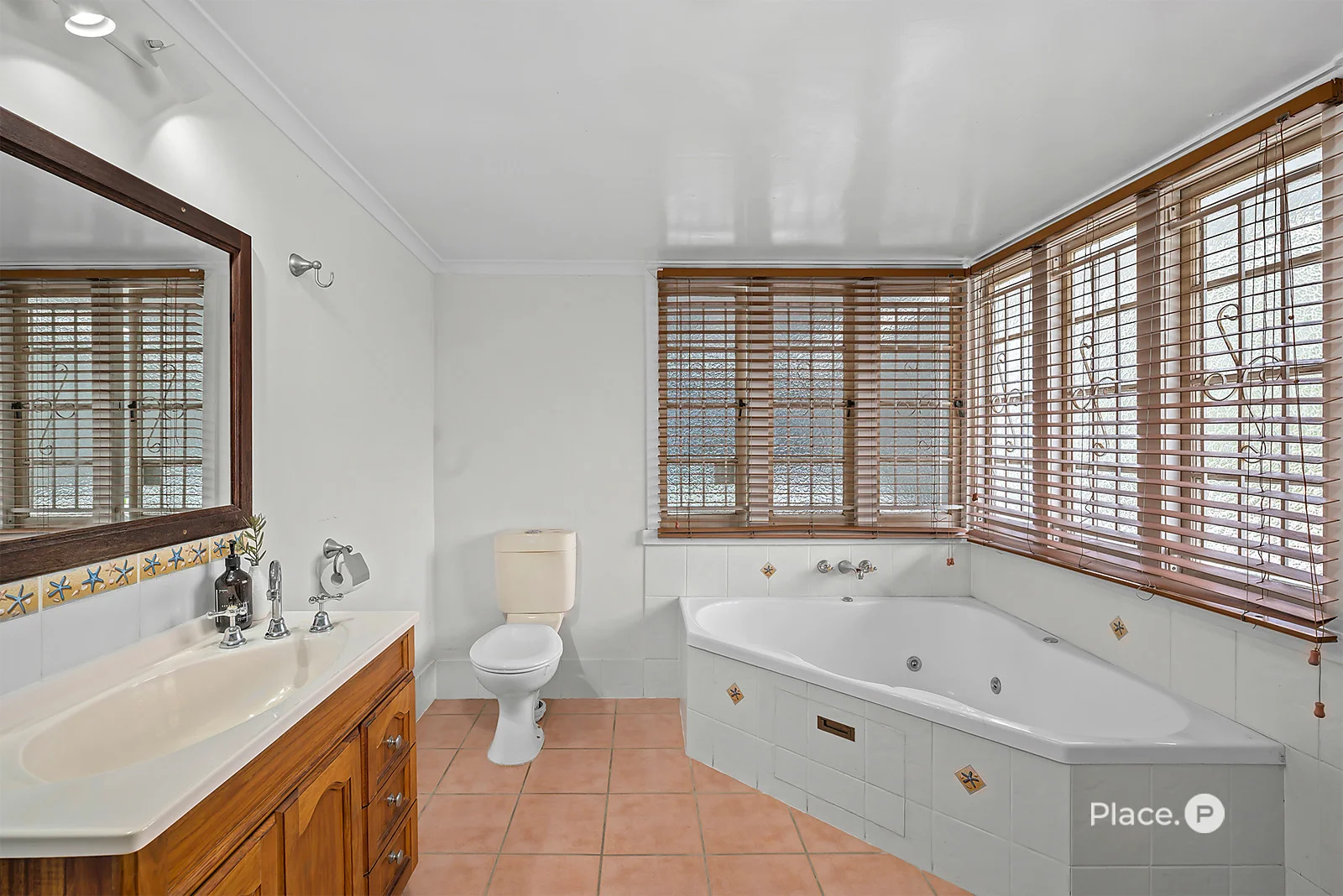 Additional image 19 of 1 Gibson Crescent, Holland Park QLD 4121