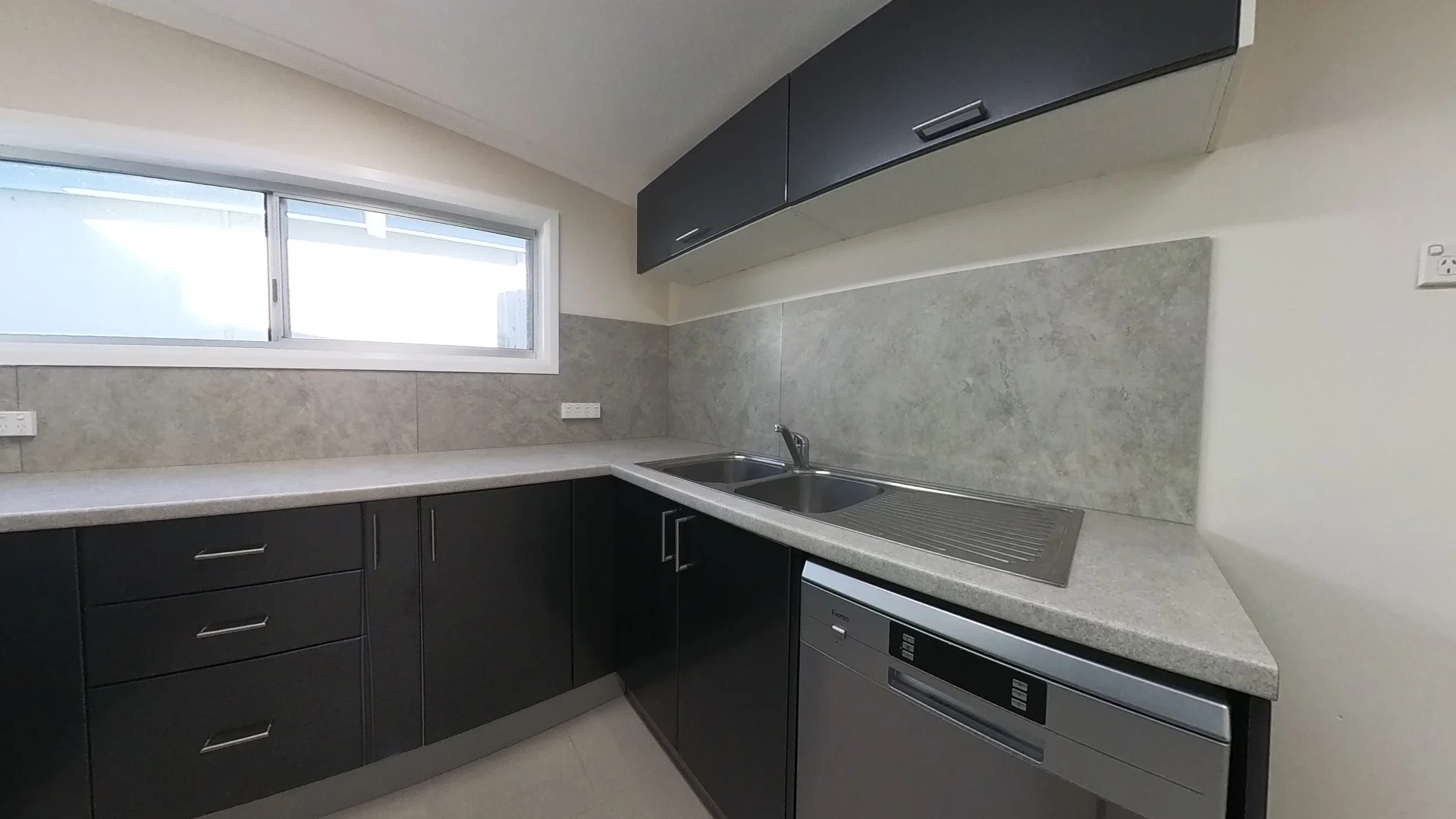 Additional image 3 of 2 Salford Street, Goulburn NSW 2580