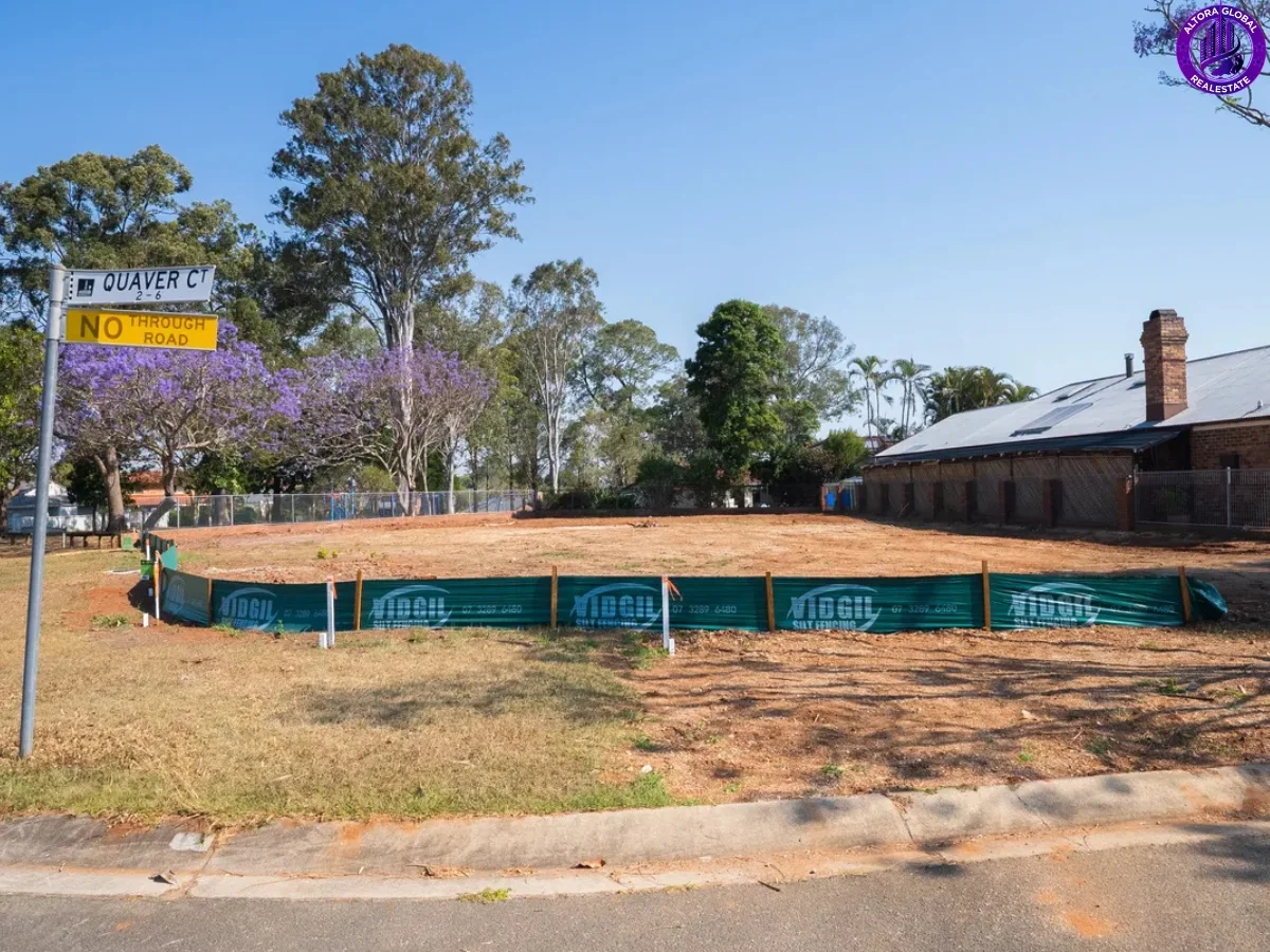 2 QUAVER COURT, Bridgeman Downs QLD 4035