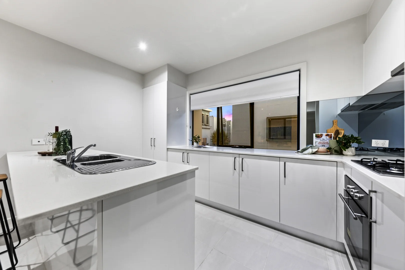 Additional image 7 of 7/17 Edgeware Close, Pakenham VIC 3810
