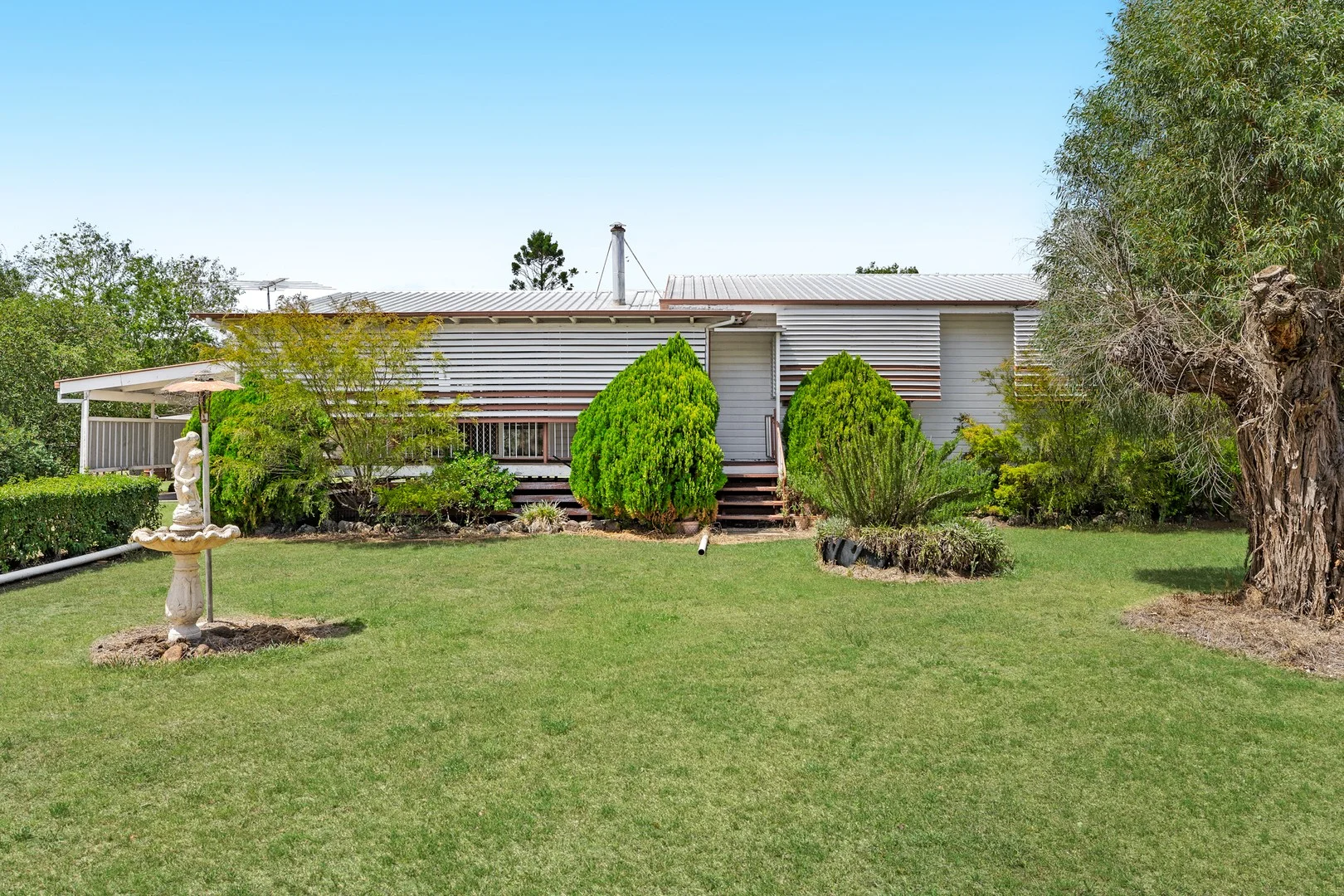 24 Oak Street, Tannymorel QLD 4372