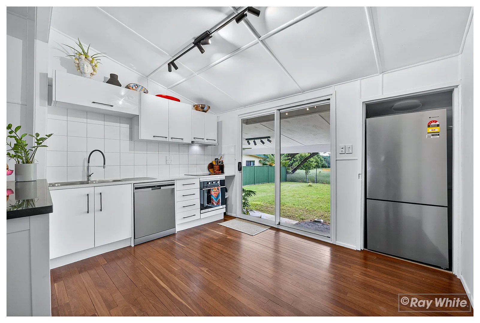 Additional image 5 of 101 Curran Street, Koongal QLD 4701