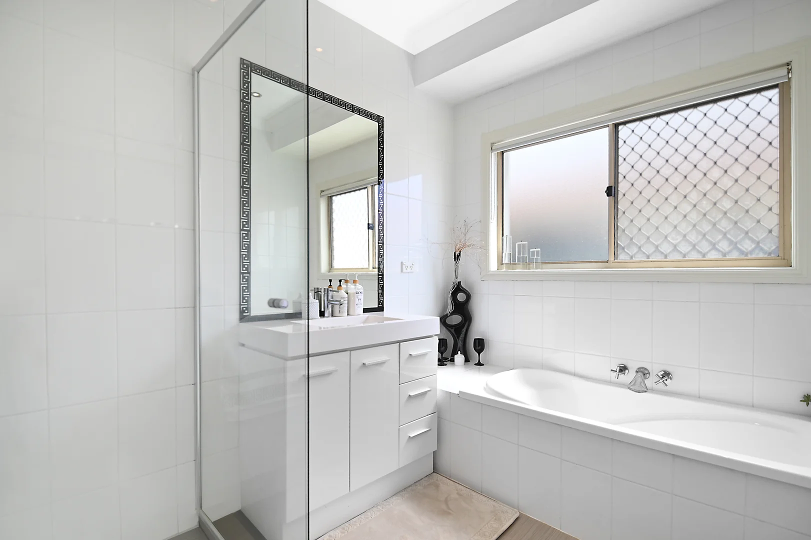 Additional image 16 of 74 Limetree Parade, Runaway Bay QLD 4216