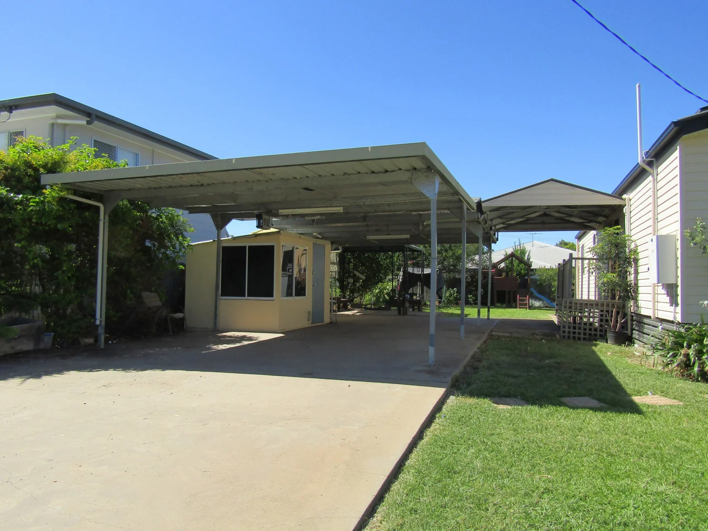 Additional image 2 of 14 Adams Crescent, Blackwater QLD 4717