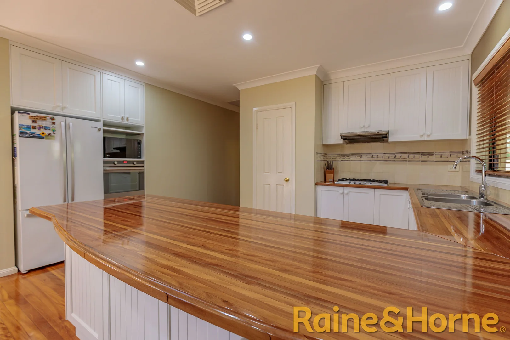 Additional image 5 of 1 Huntingdale Close, Dubbo NSW 2830