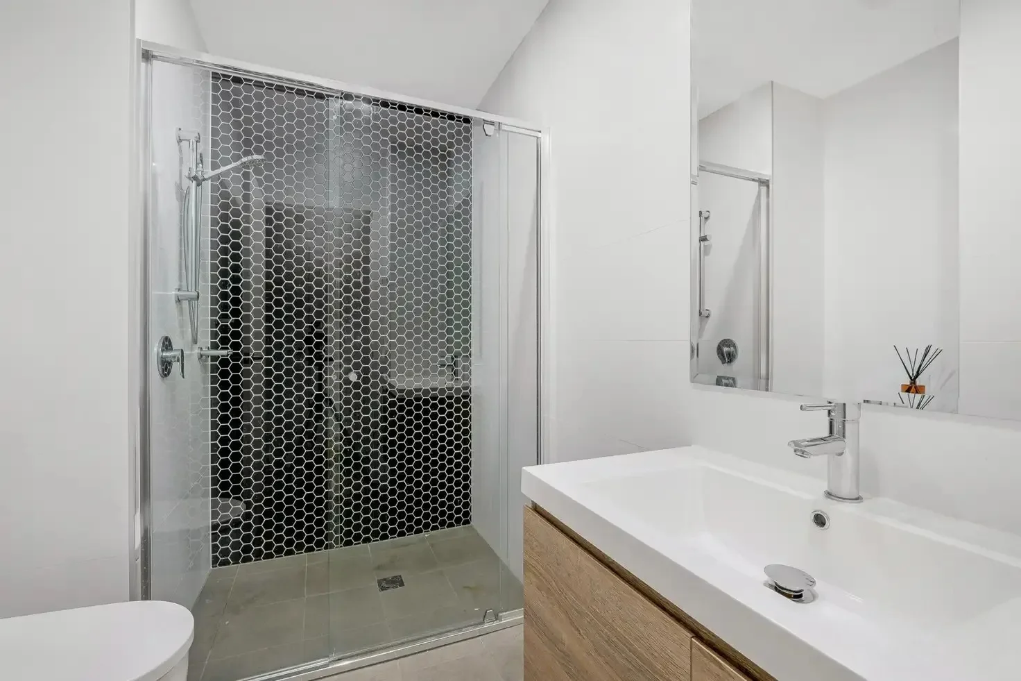 Additional image 5 of 105/23-25 Toongabbie Road, Toongabbie NSW 2146