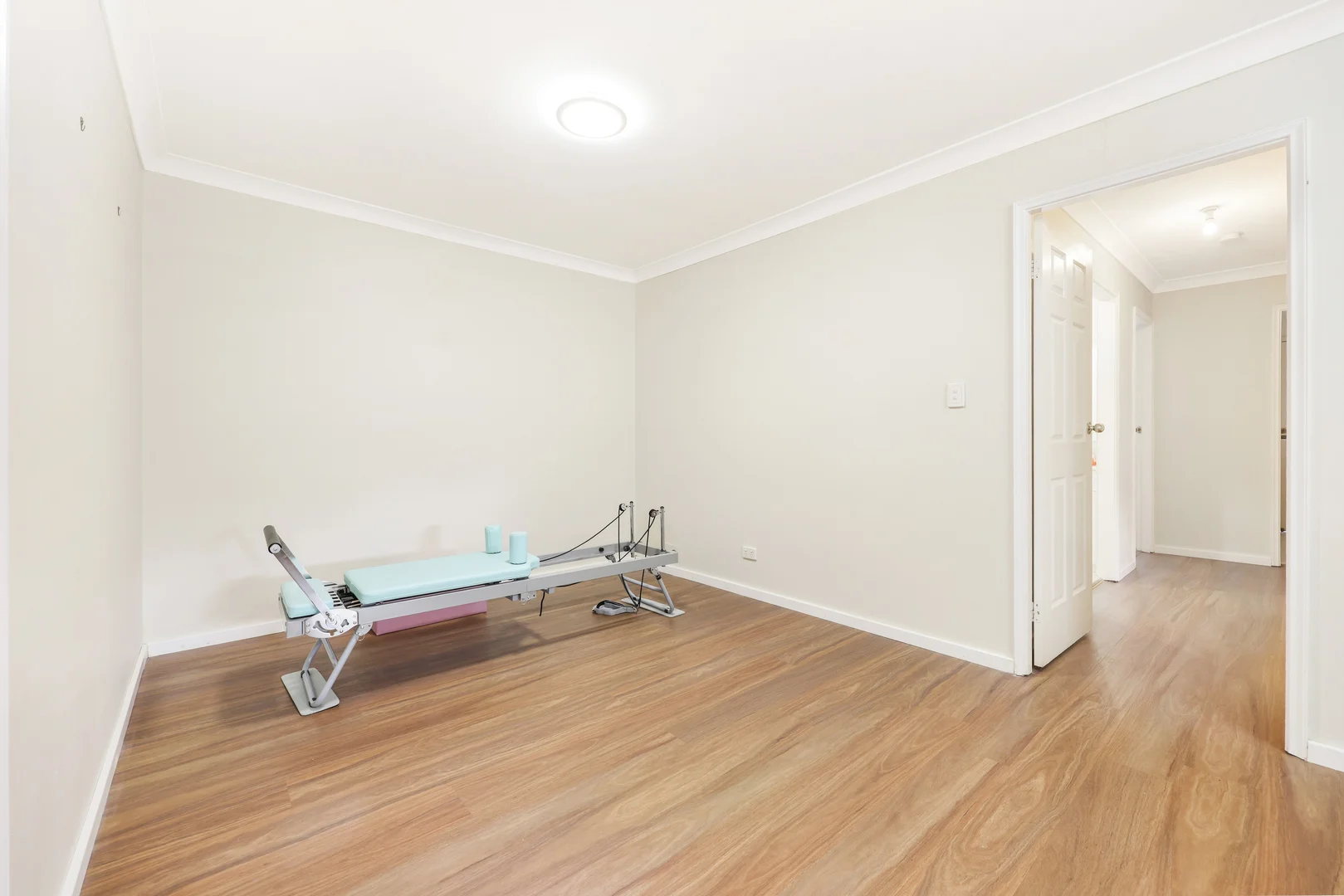 Additional image 6 of 1 & 2/2 Honeysuckle Crescent, Scone NSW 2337