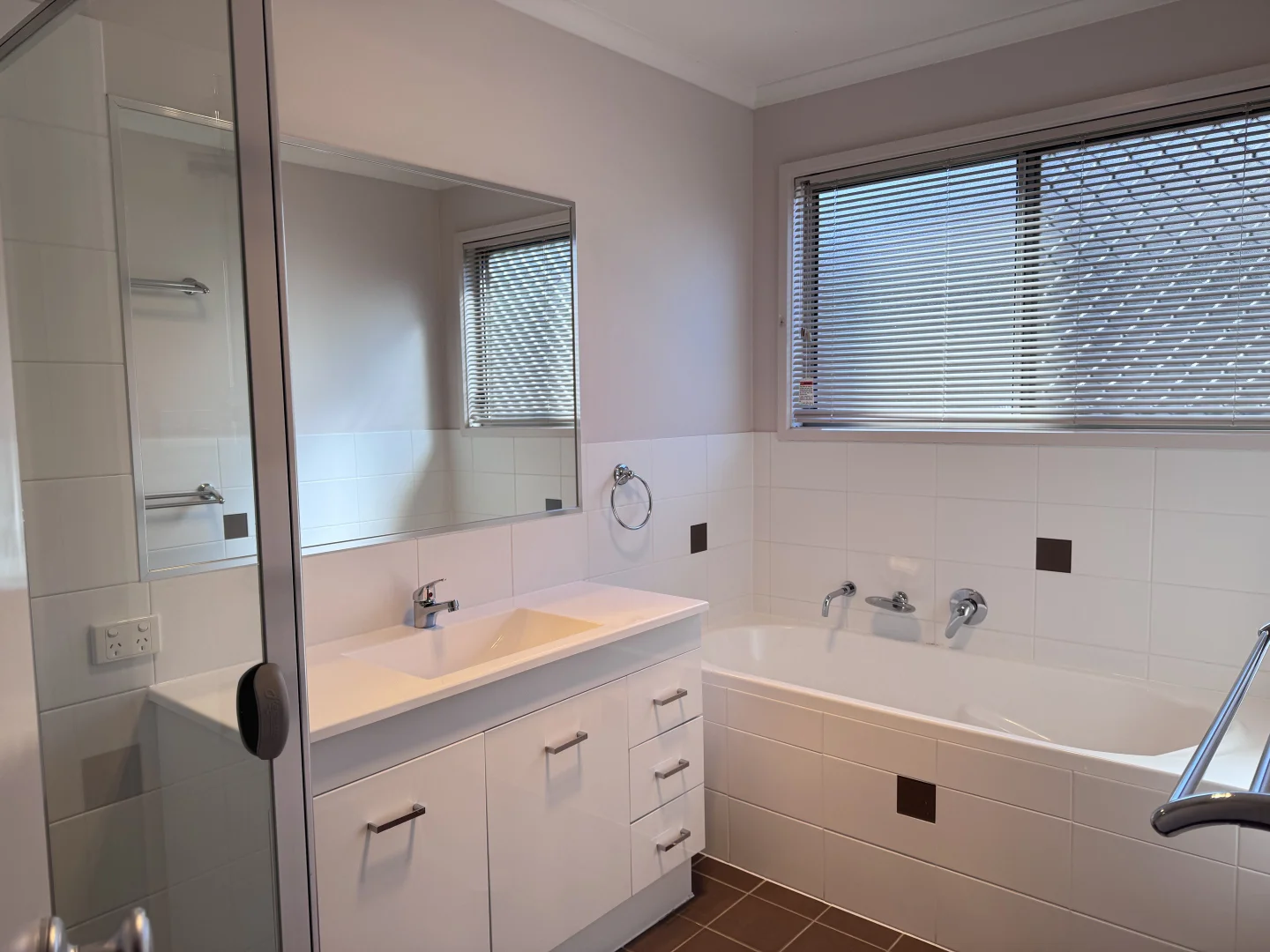 Additional image 7 of Harrison ACT 2914