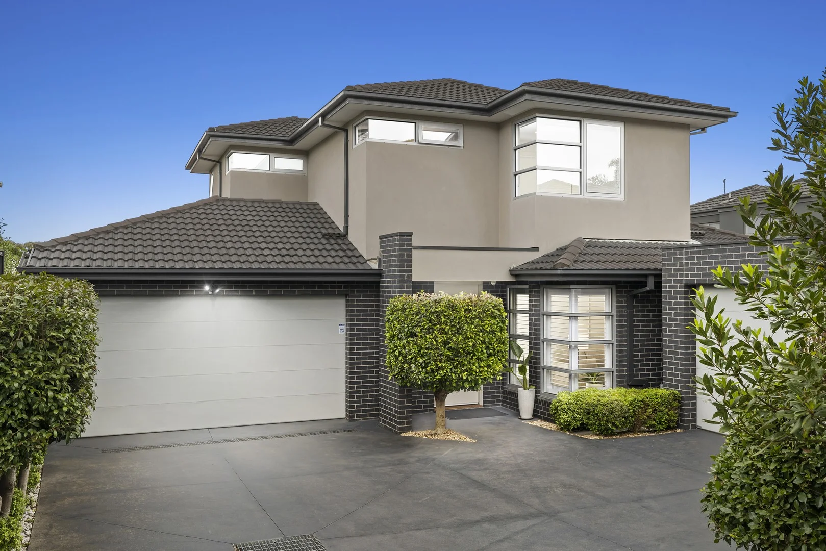 2/26 Curran Street, Oakleigh East VIC 3166