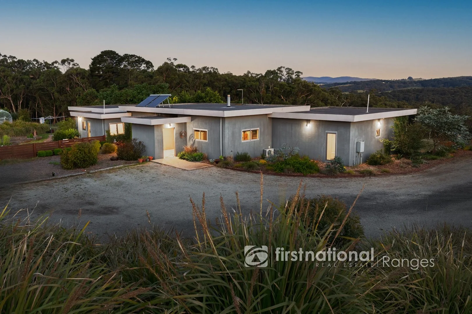 8 Kennedy Road, Avonsleigh VIC 3782