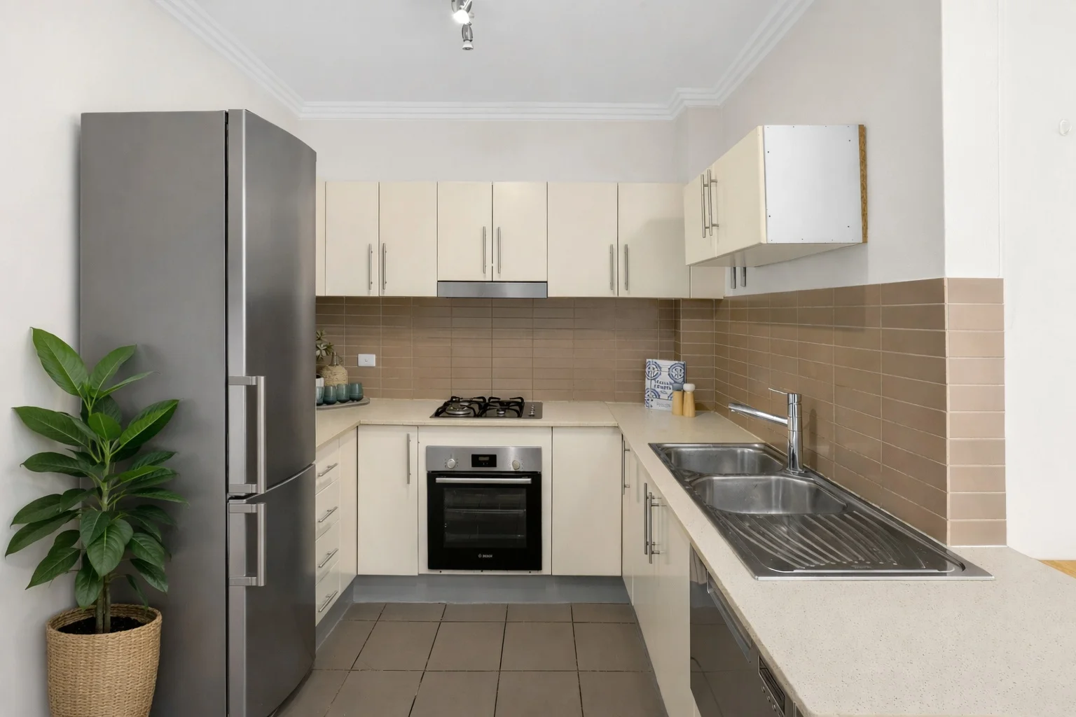Additional image 4 of 30/11-13 Oaks Avenue, Dee Why NSW 2099