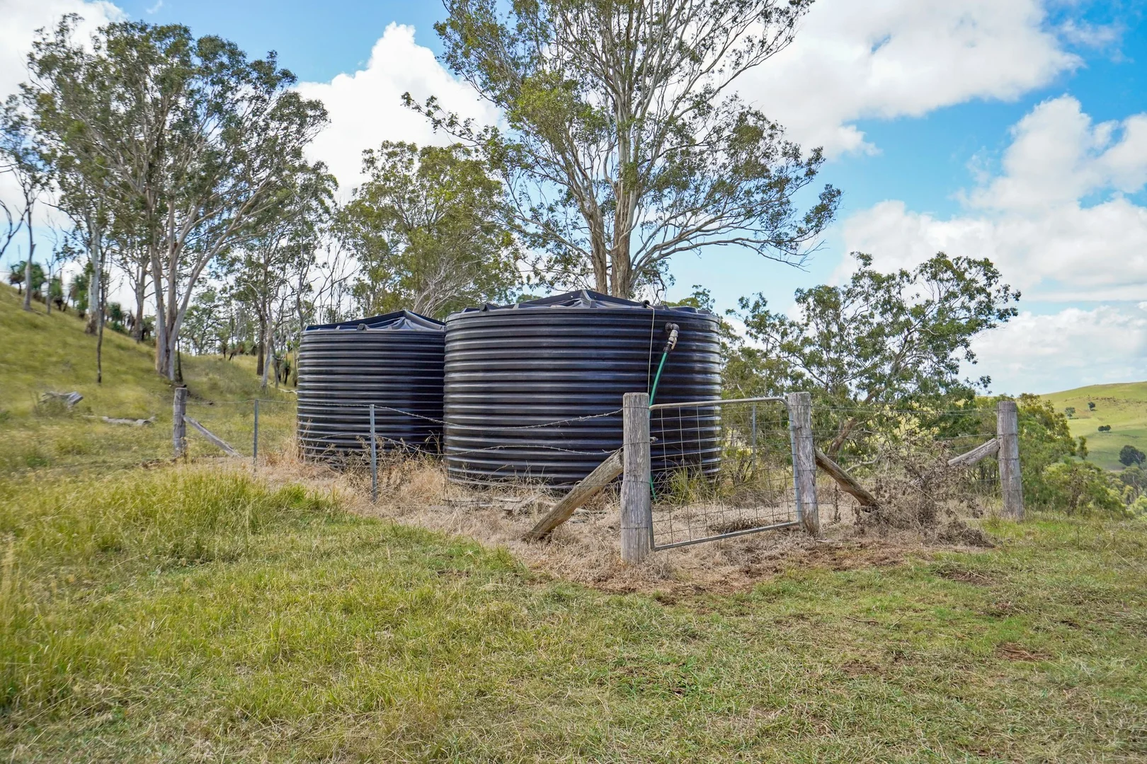 Additional image 15 of "PARADISE" 256 Paradise Road, Mount Sylvia QLD 4343