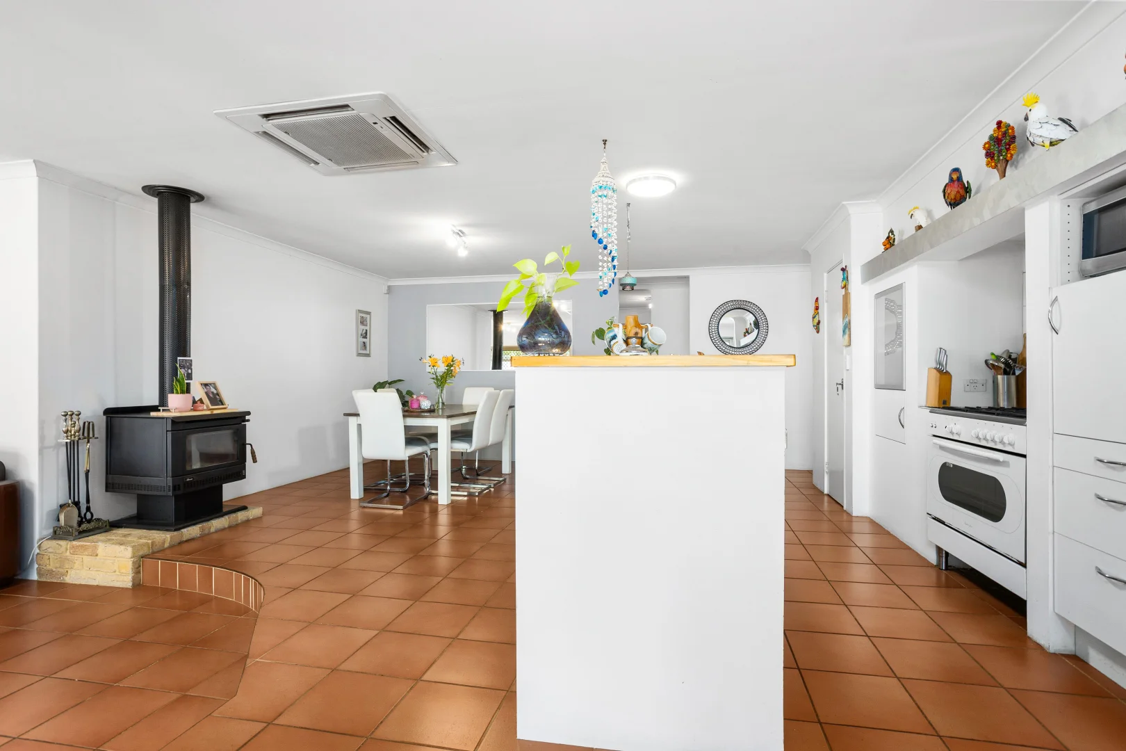 Additional image 4 of 20 Gumina Place, Lake Coogee WA 6166