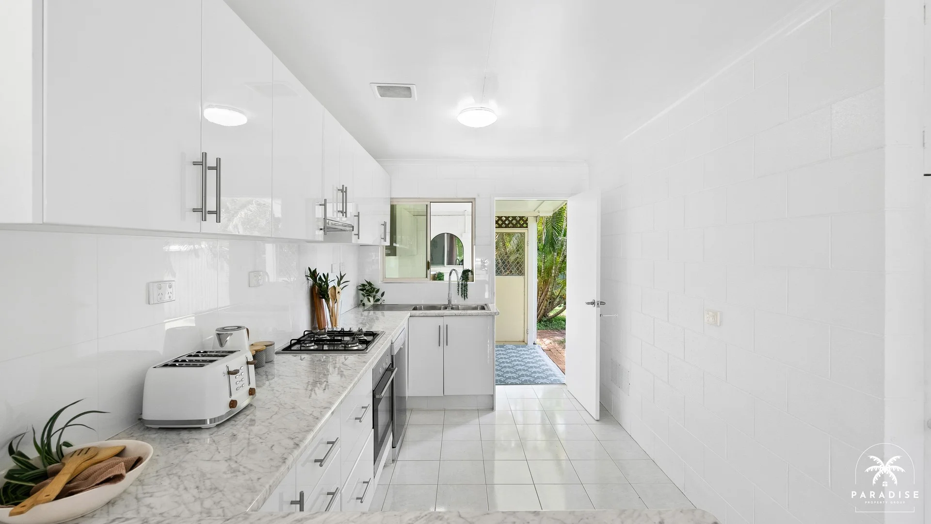 2/67 Yurongi Street, Caravonica QLD 4878