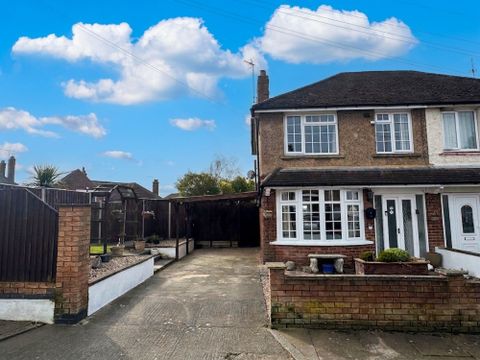 Savernake Road, Leicester LE4
