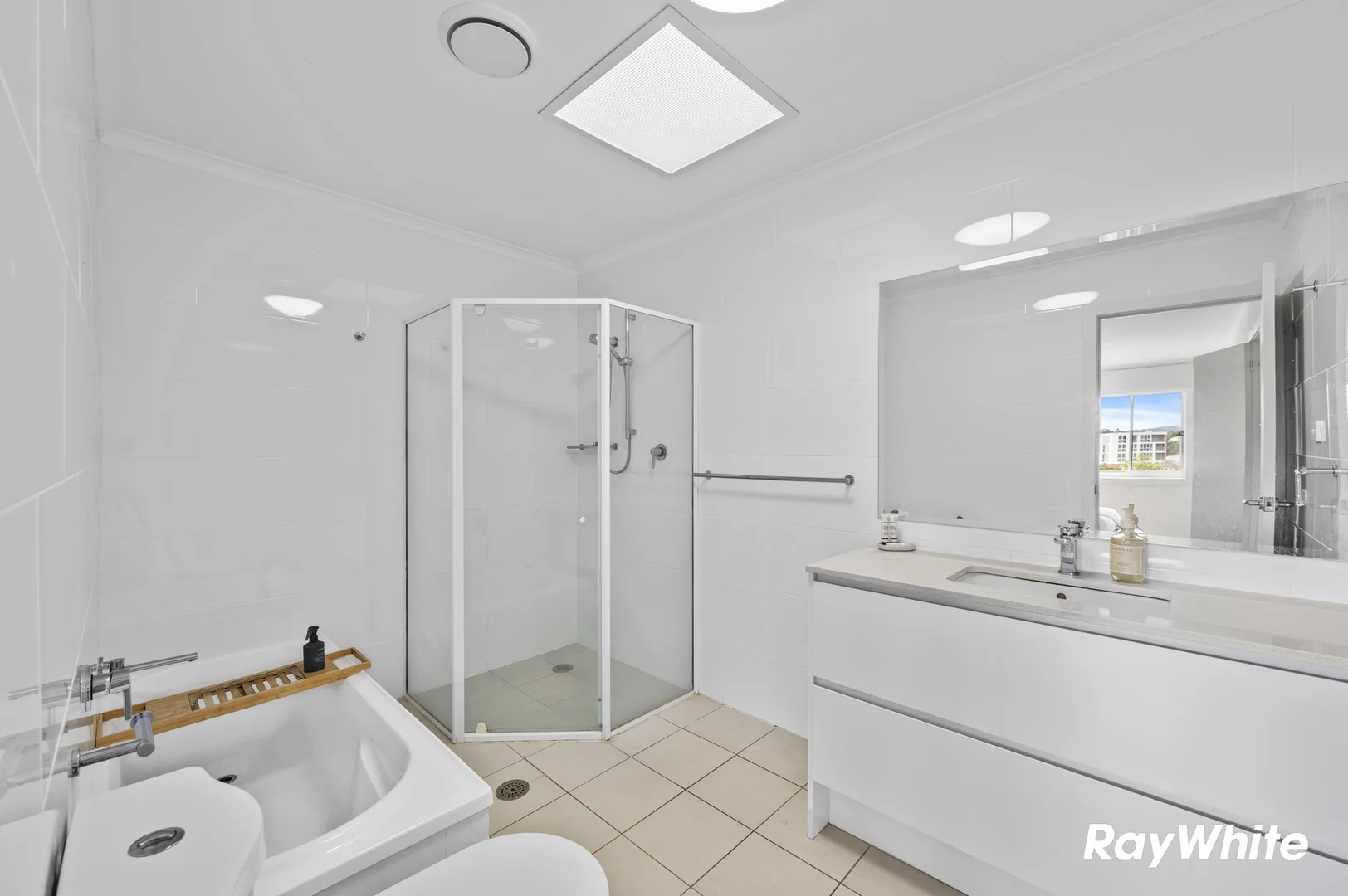 Additional image 14 of 1/19A Bavarde Avenue, Batemans Bay NSW 2536