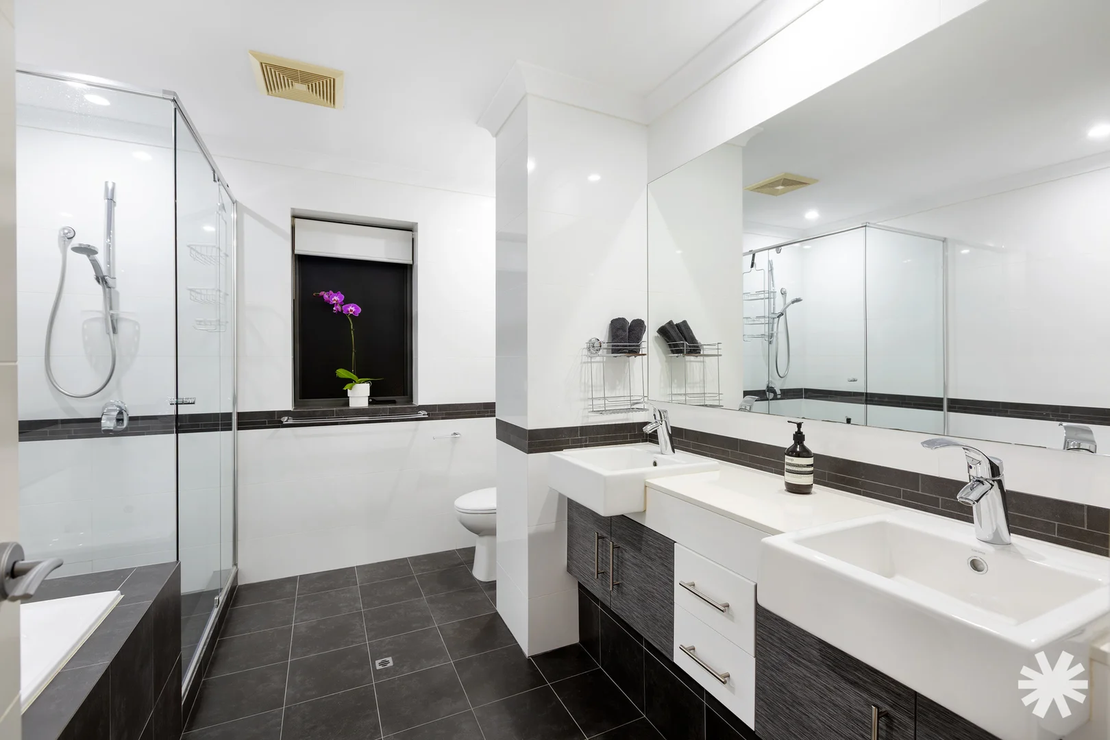 Additional image 23 of 4/53 South Terrace, Como WA 6152