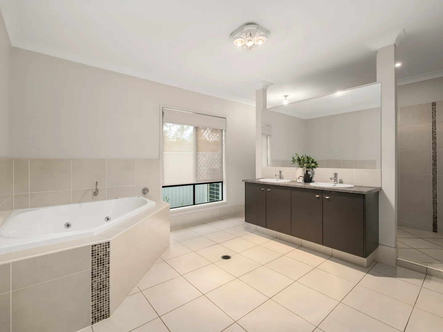 Additional image 12 of 27 Quinn Close, Augustine Heights QLD 4300