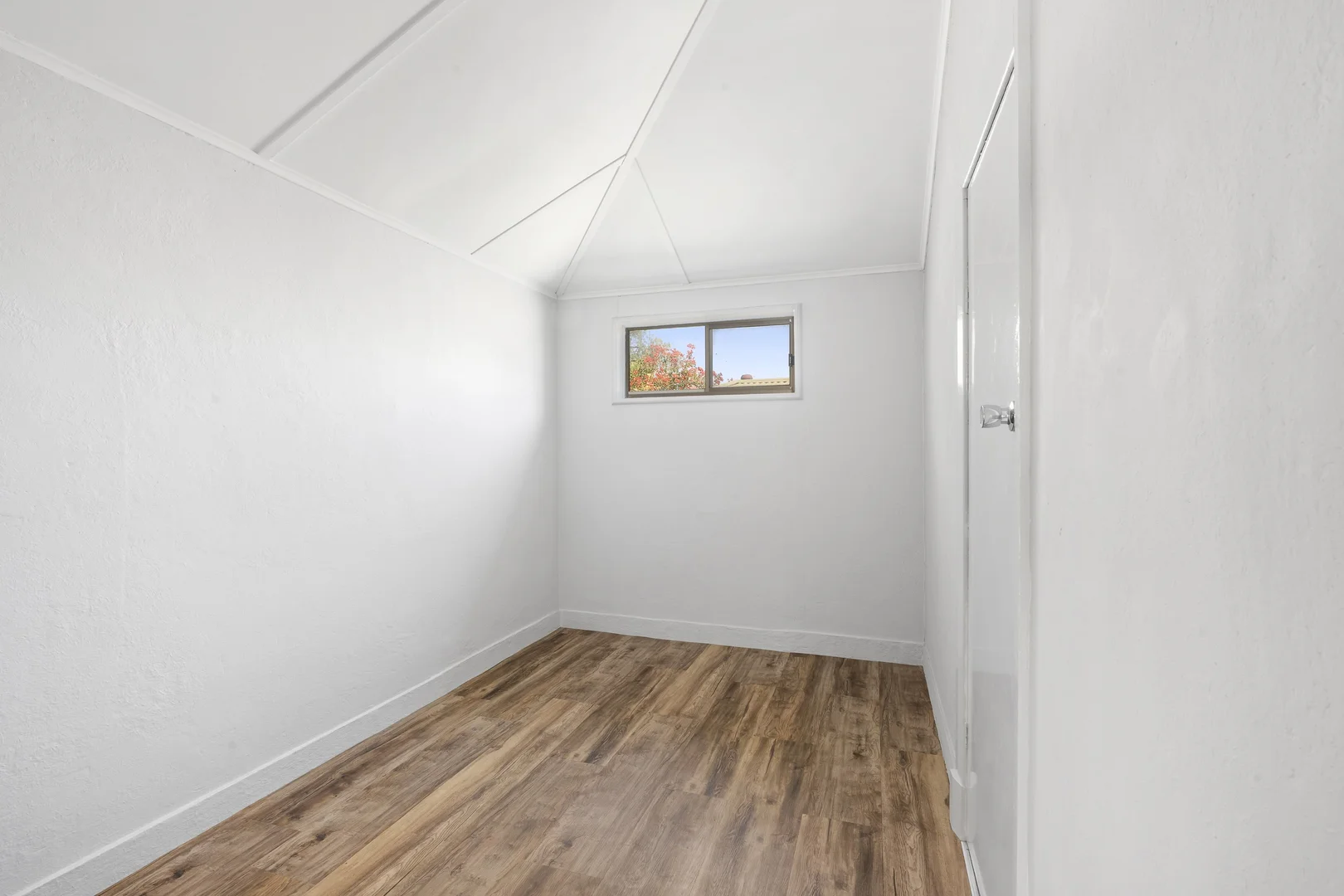 Additional image 9 of 16 McIntosh Street, Loxton SA 5333