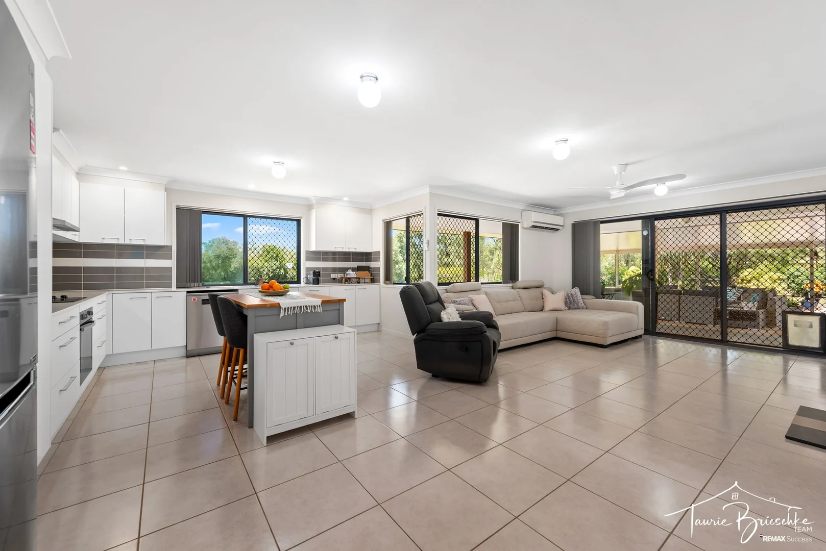 Additional image 3 of 17 Kerry View Court, Forest Hill QLD 4342