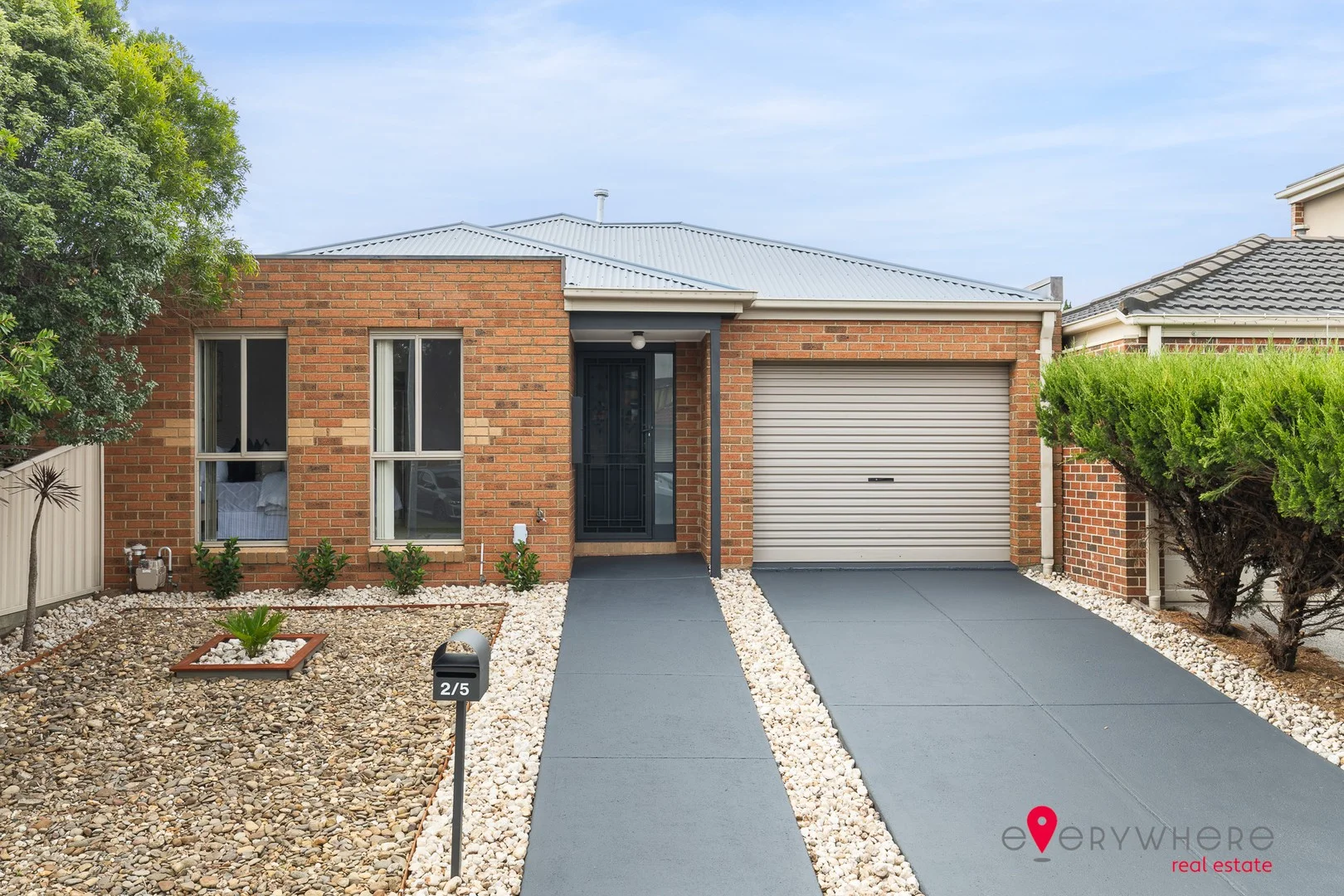 2/5 Westminster Avenue, Hillside VIC 3037