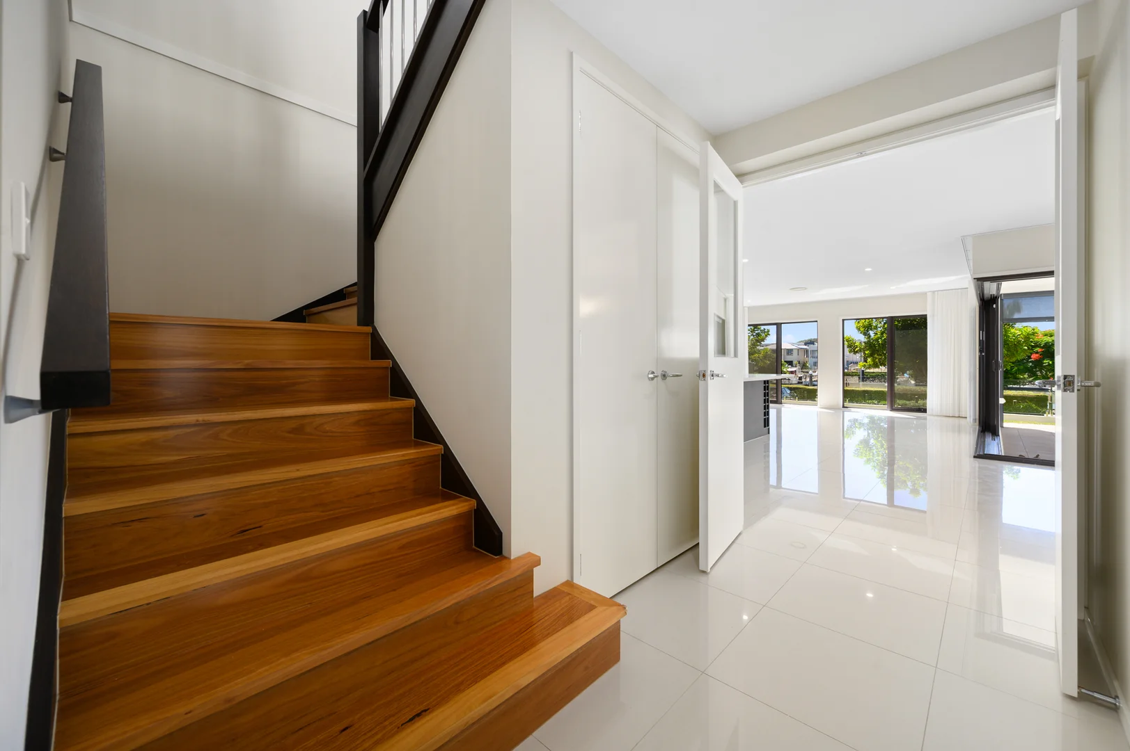 Additional image 21 of 52 North View Street, Hope Island QLD 4212