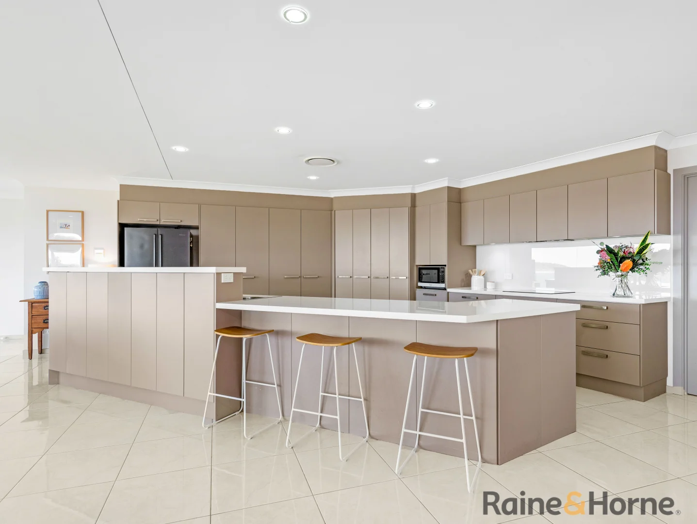 Additional image 7 of 129 Annetts Parade, Mossy Point NSW 2537