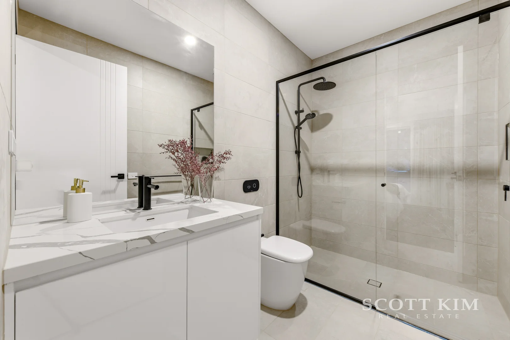 Additional image 12 of 6B Judith Court, Mount Waverley VIC 3149