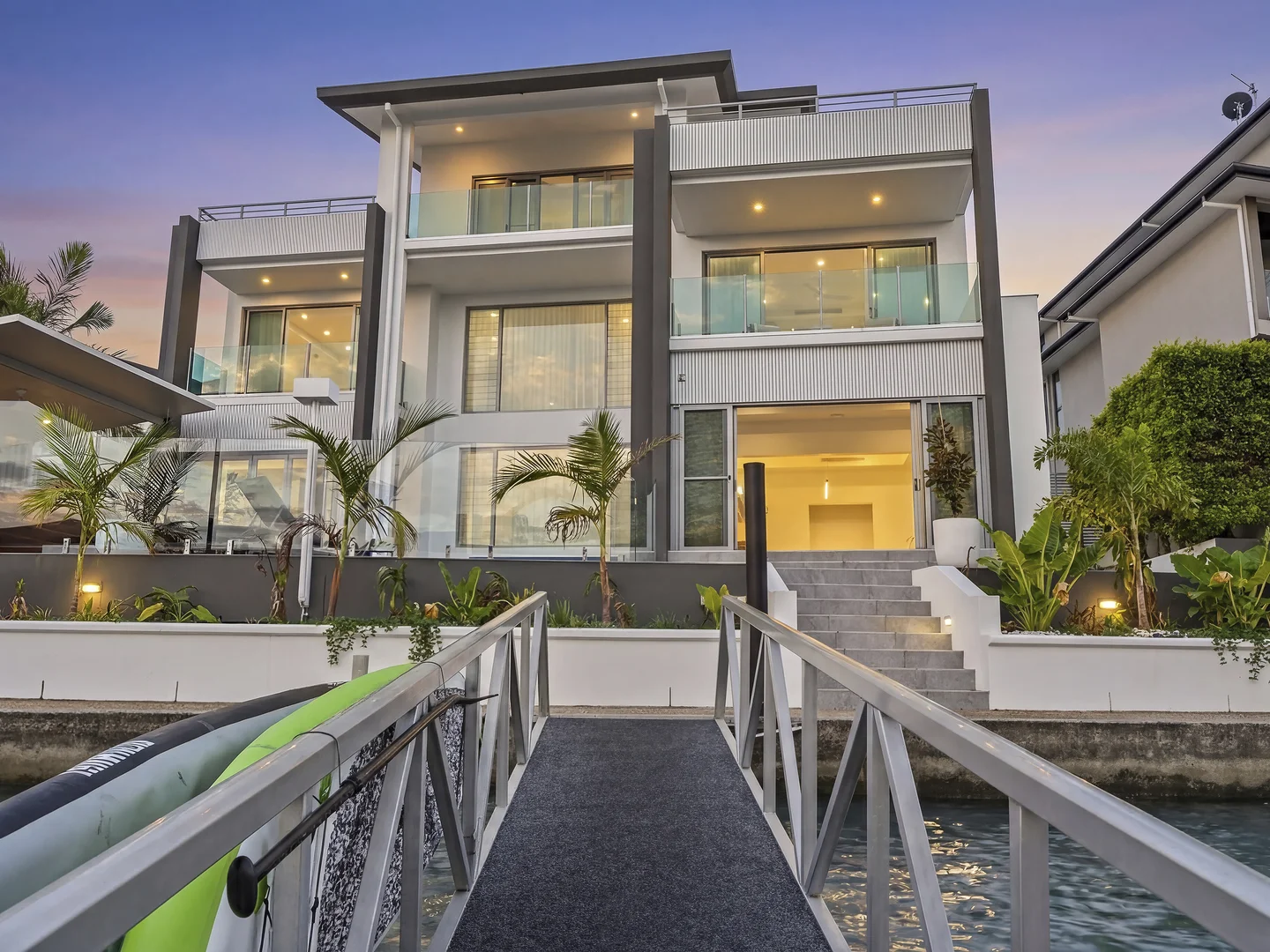 Additional image 34 of 19 Knightsbridge Parade East, Sovereign Islands QLD 4216